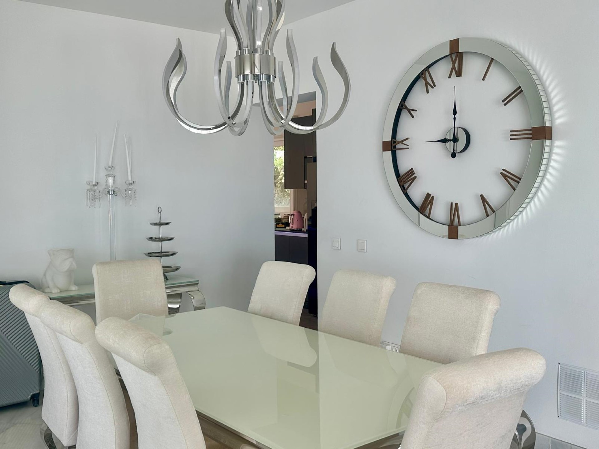 Villa de estilo Miami en exclusiva en El Herrojo