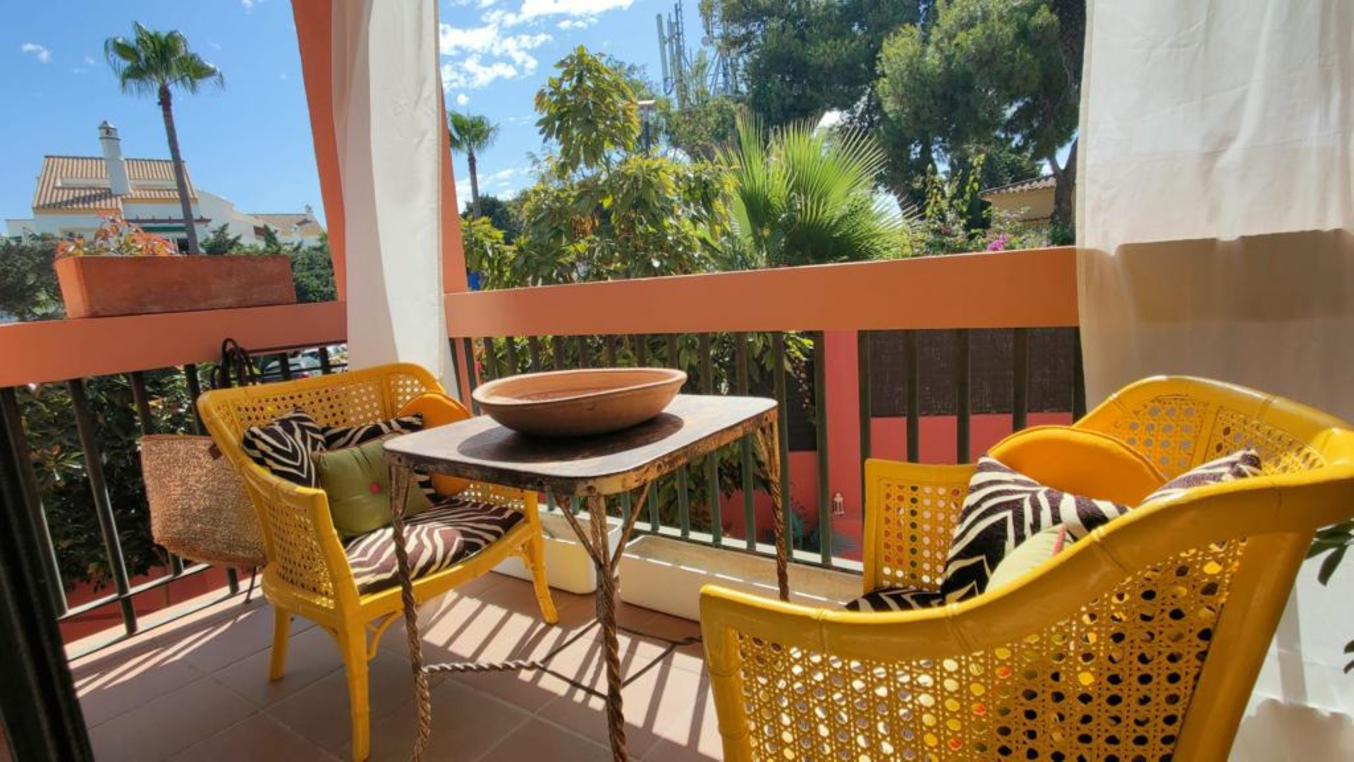 Apartment in Carib Playa, Marbella.