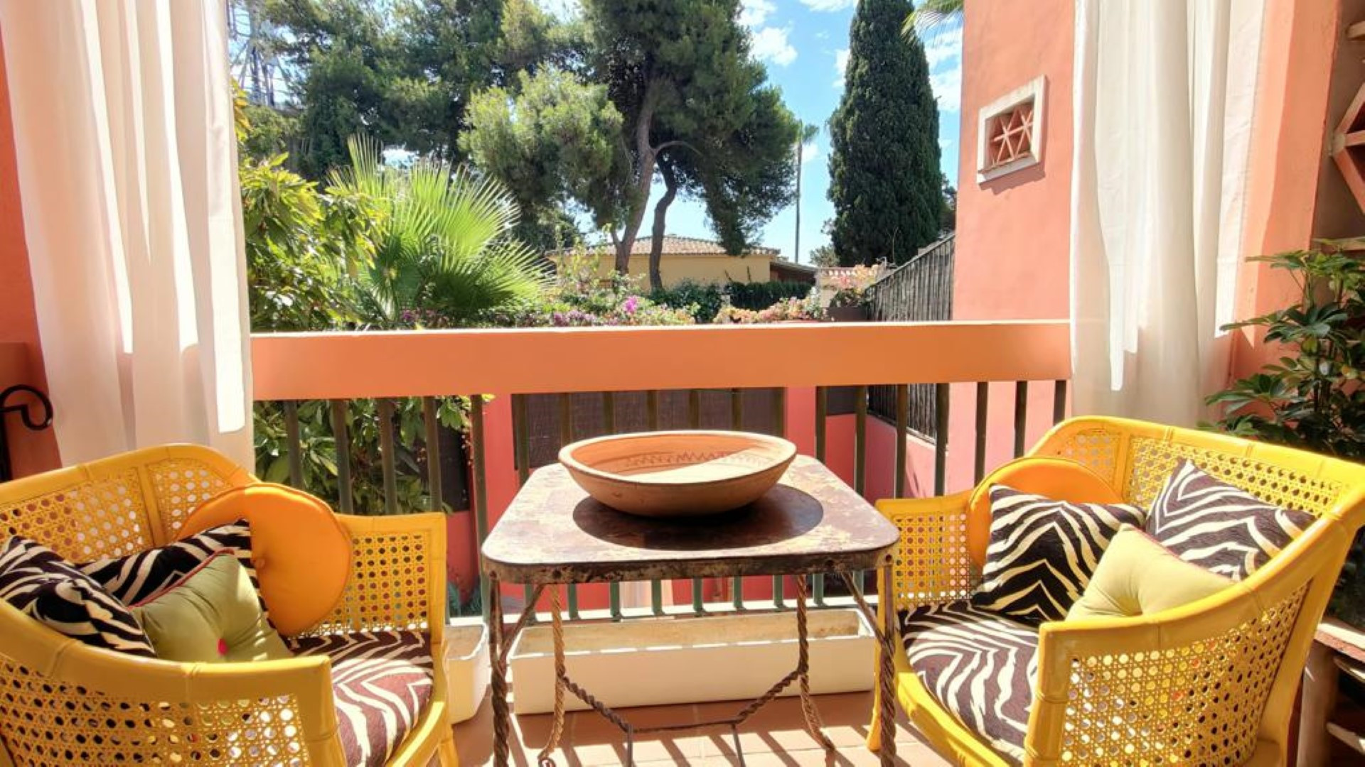 Apartment in Carib Playa, Marbella.