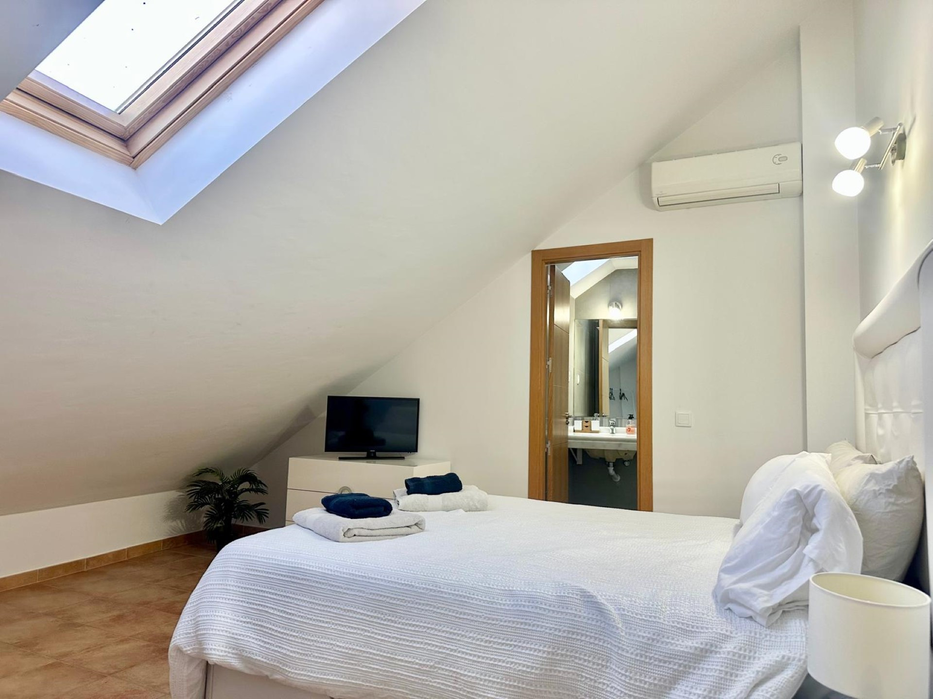 Ático dúplex renovado de 3 dormitorios en el Casco Antiguo de Marbella