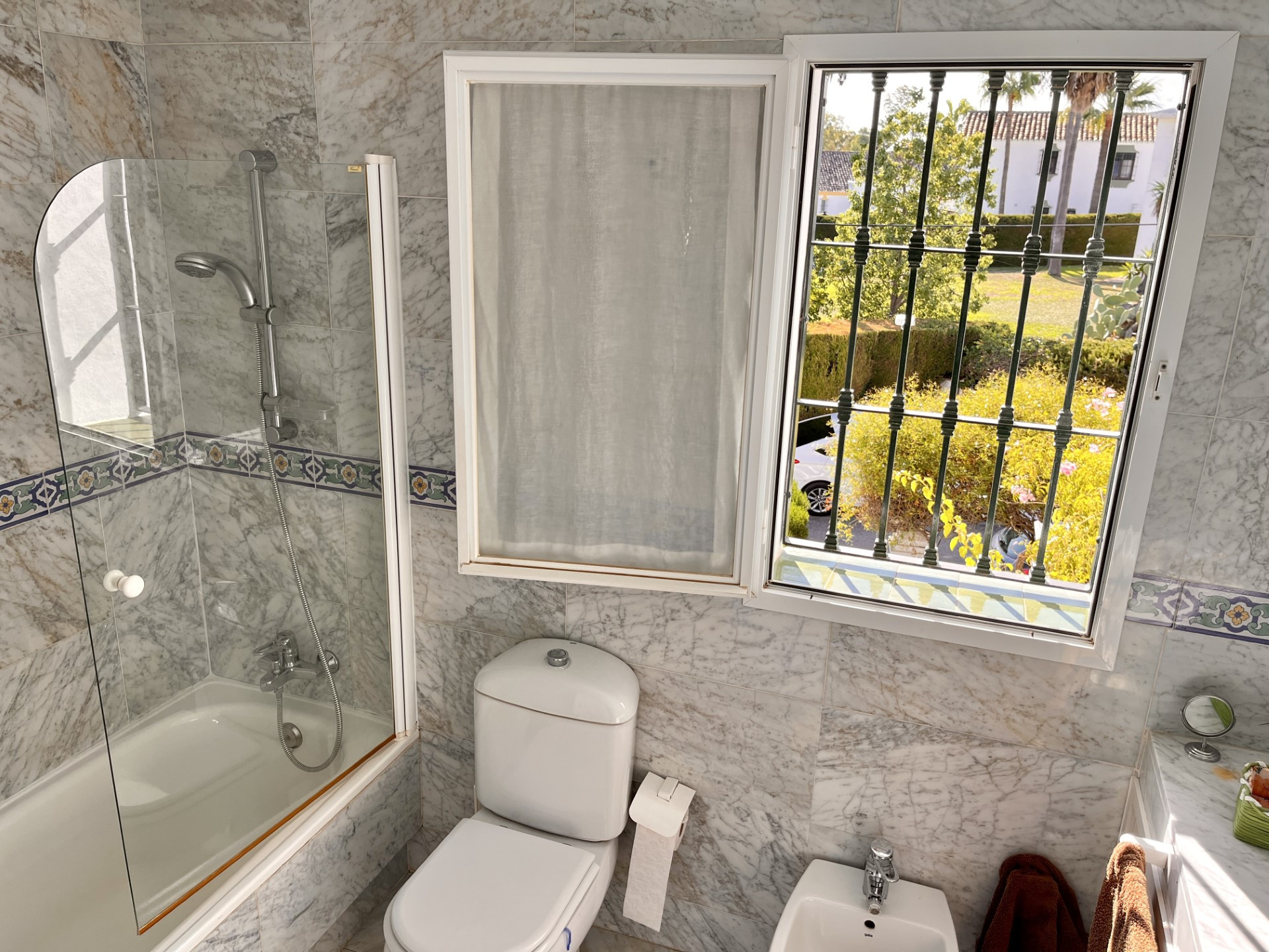 Ideal 3 bedroom townhouse with private garden in Monte Biarritz, Estepona