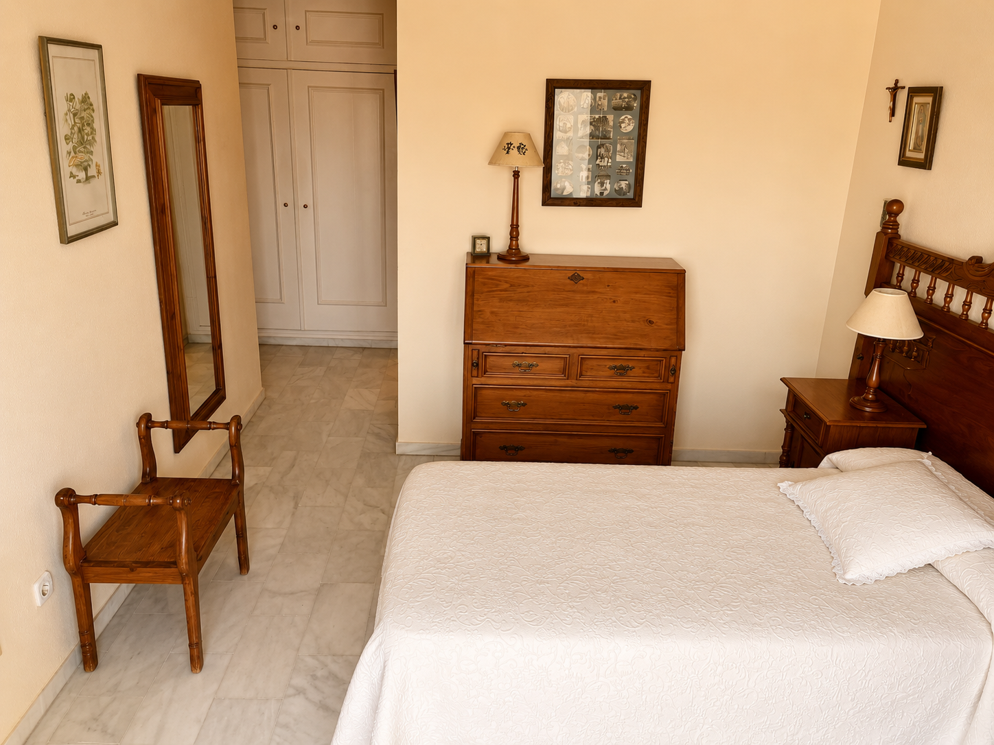 Ideal 3 bedroom townhouse with private garden in Monte Biarritz, Estepona