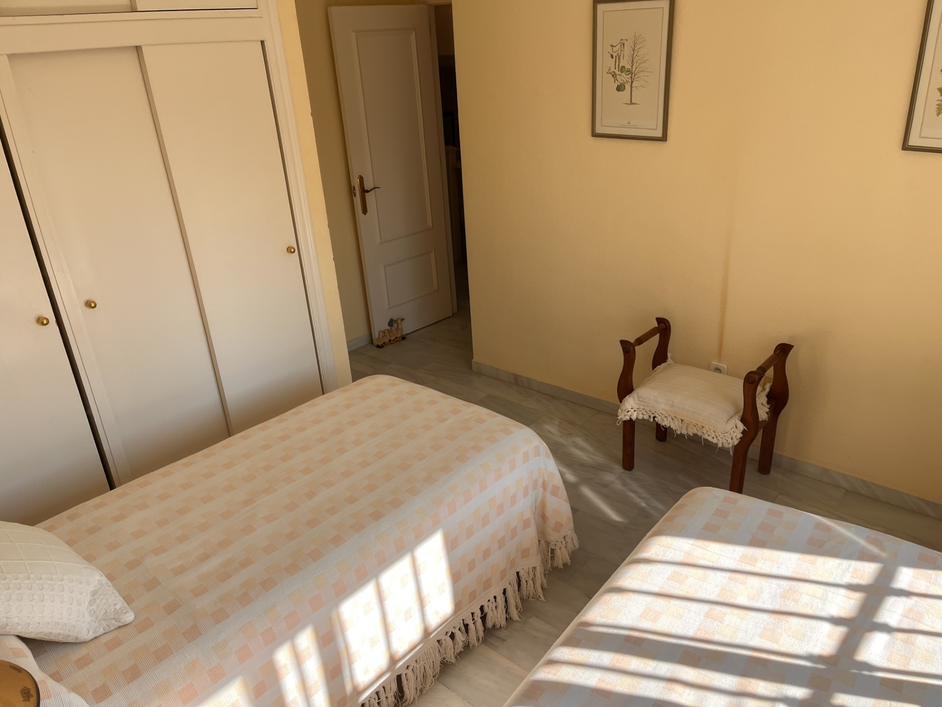 Ideal 3 bedroom townhouse with private garden in Monte Biarritz, Estepona