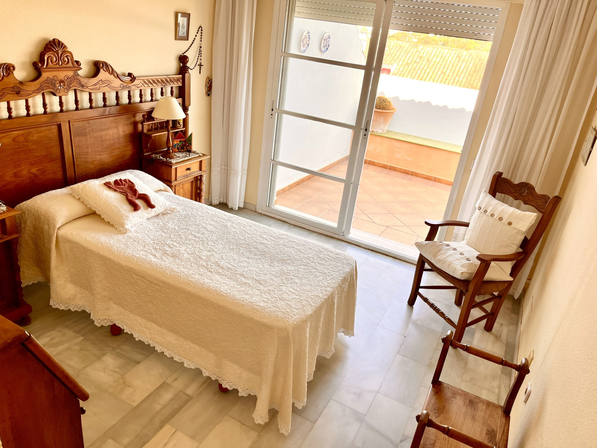 Ideal 3 bedroom townhouse with private garden in Monte Biarritz, Estepona