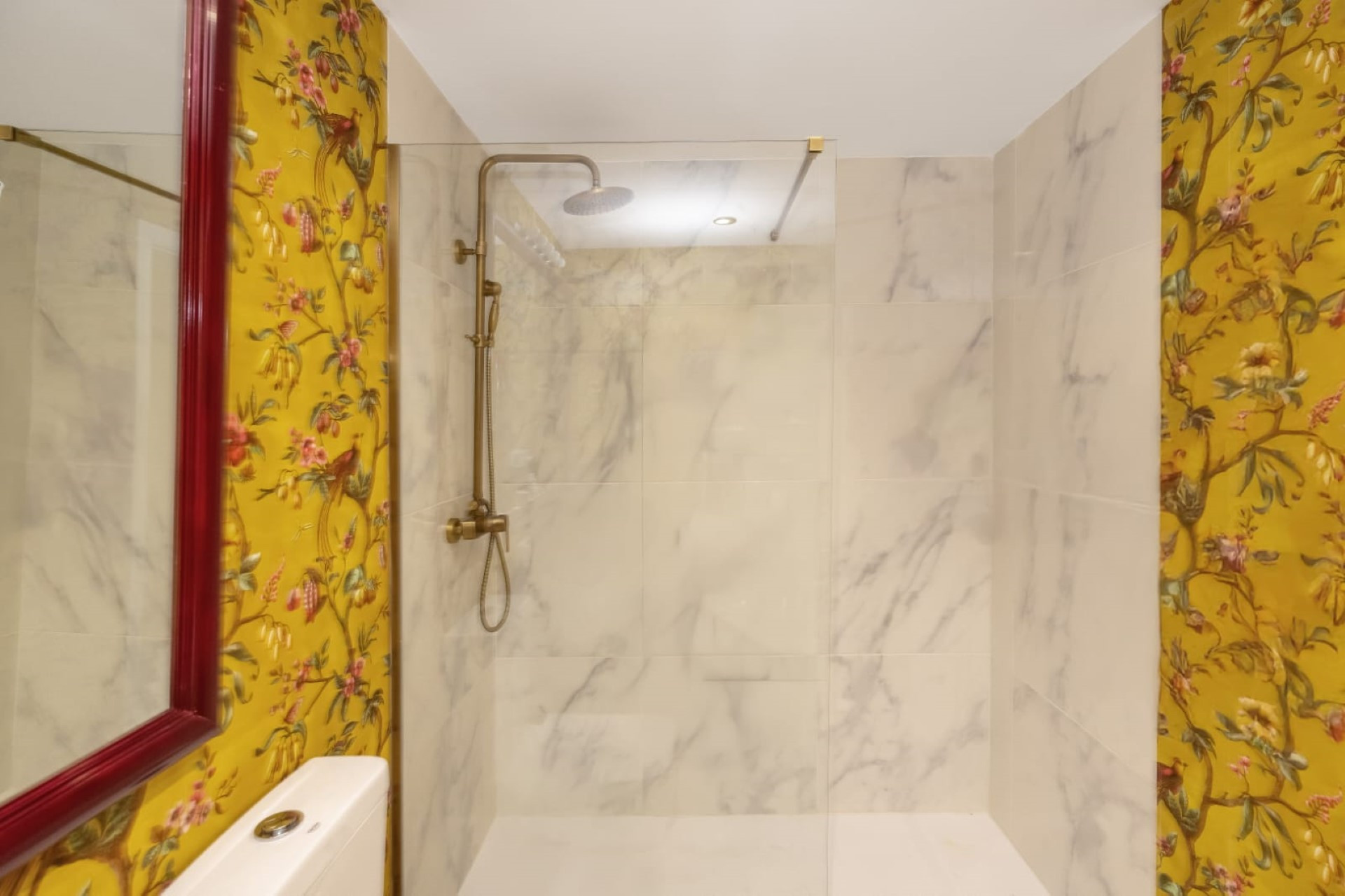 Apartamento contemporáneo de 2 dormitorios con amplia terraza en Lorcrimar, Nueva Andalucía