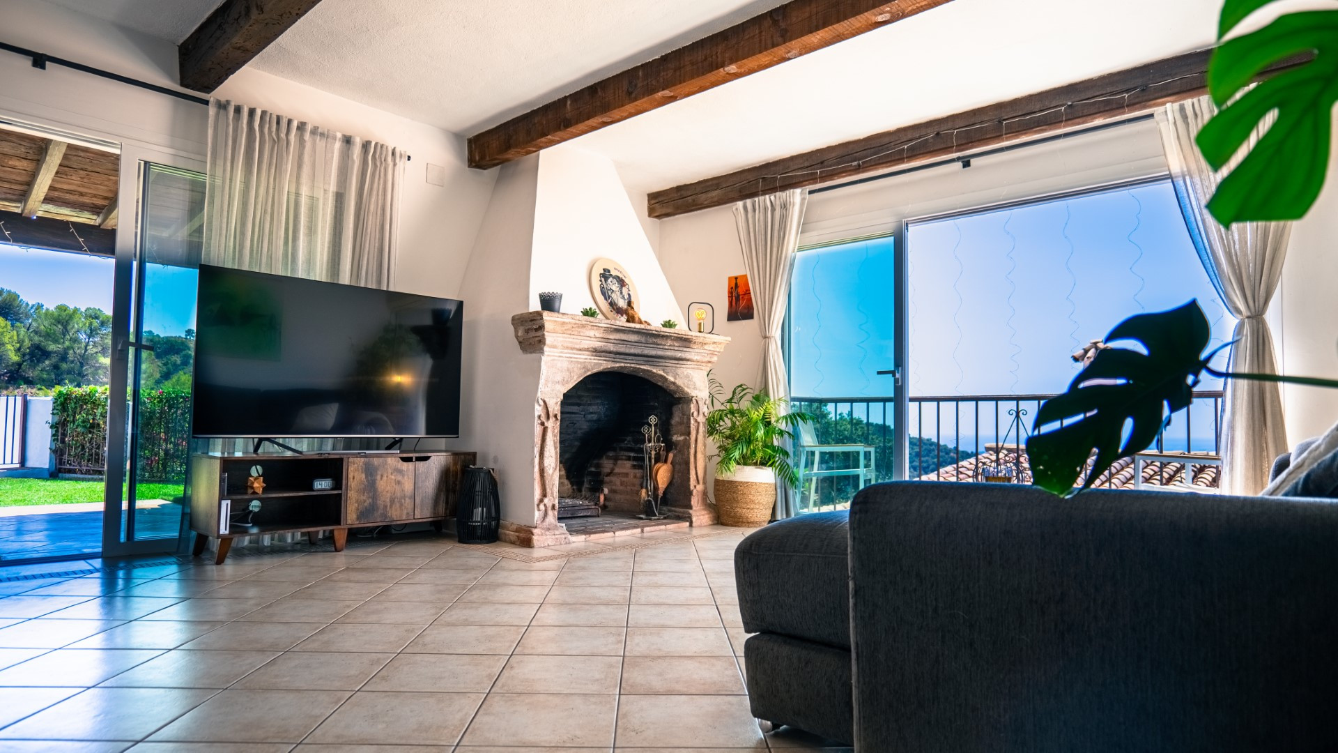 Ideal villa on 1 floor with private pool and panoramic views in Cerros del Lago, Istan