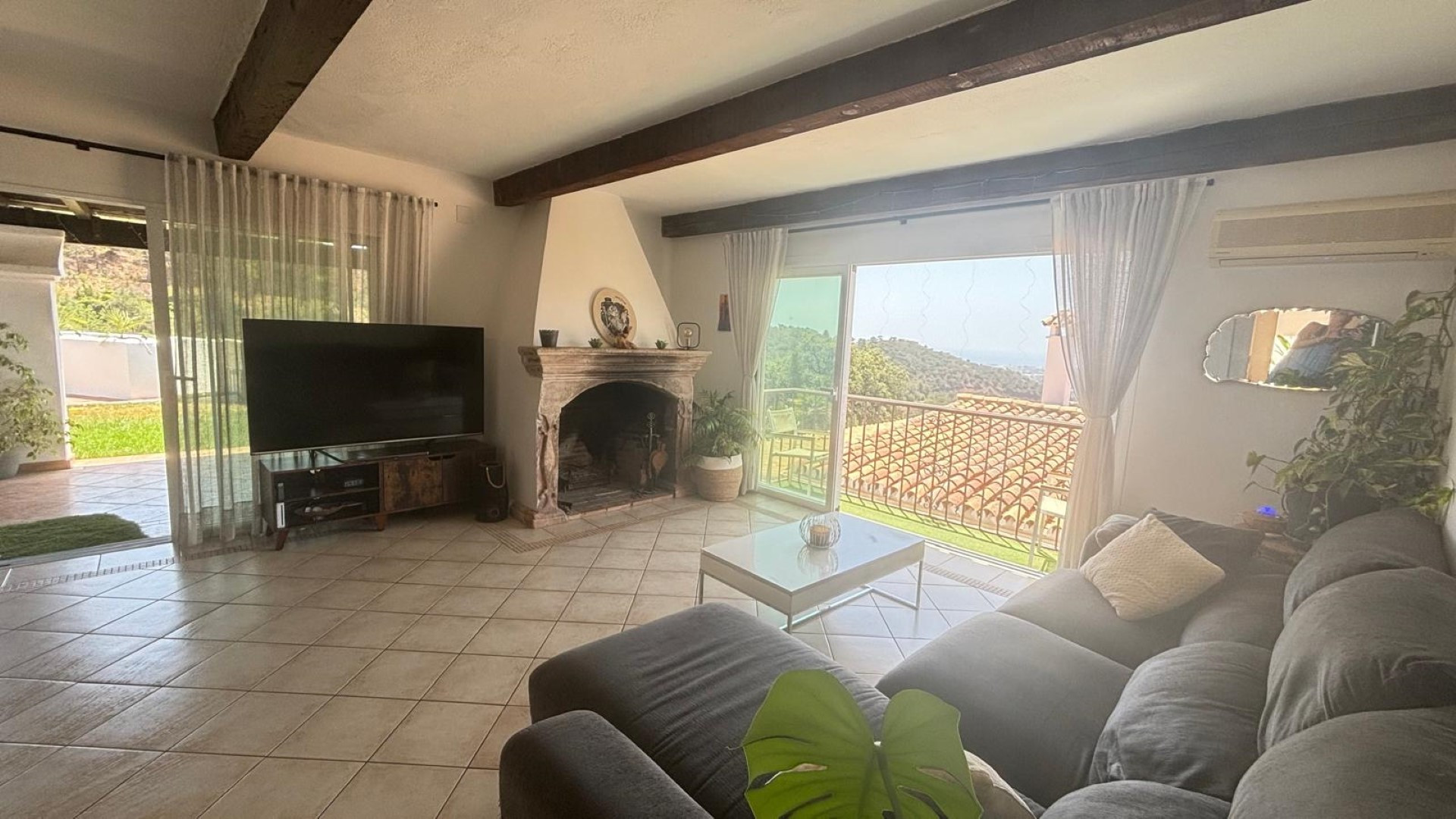 Villa in Cerros del Lago