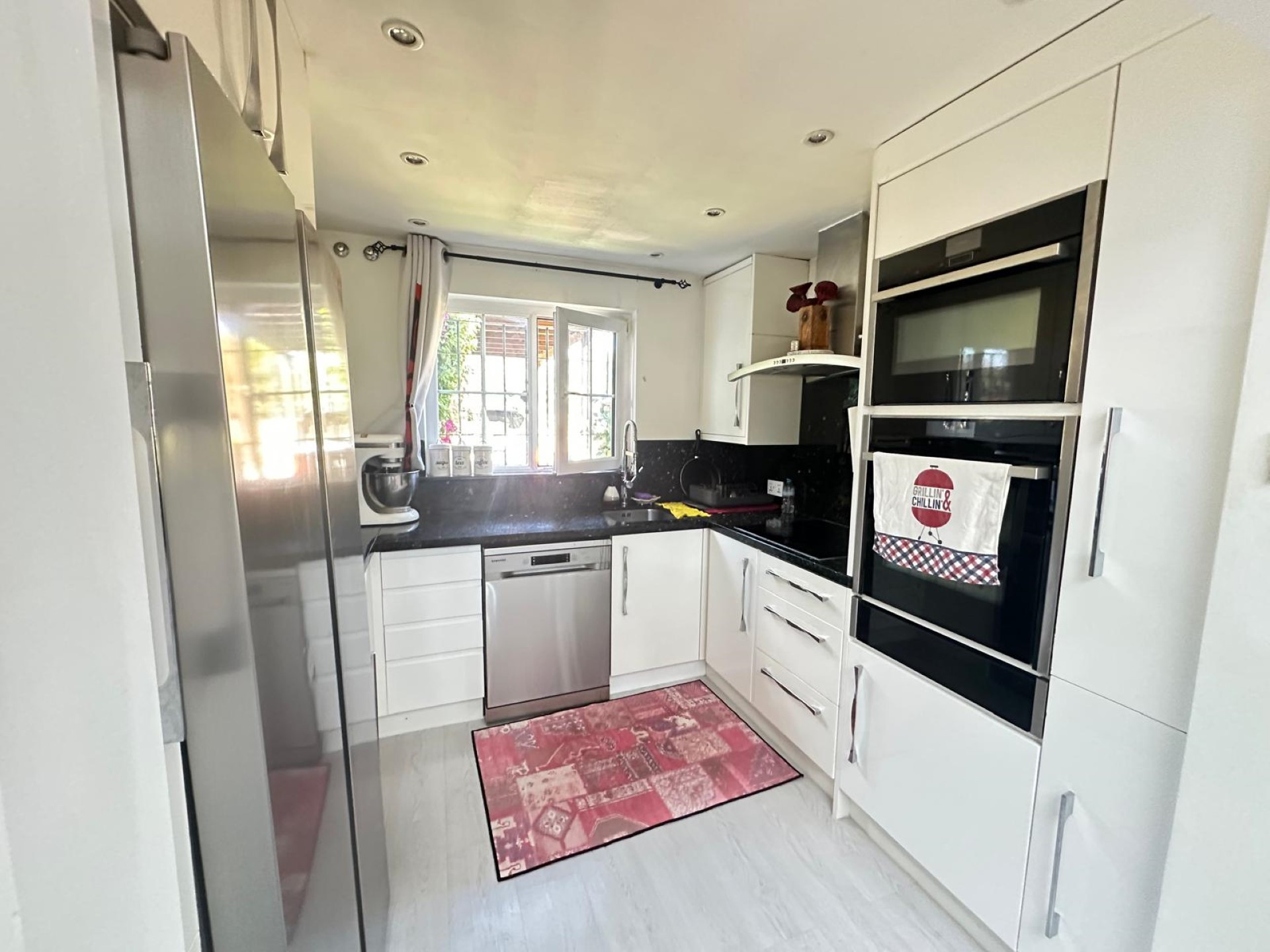 Unique 3 bedroom townhouse in a small community on the New Golden Mile