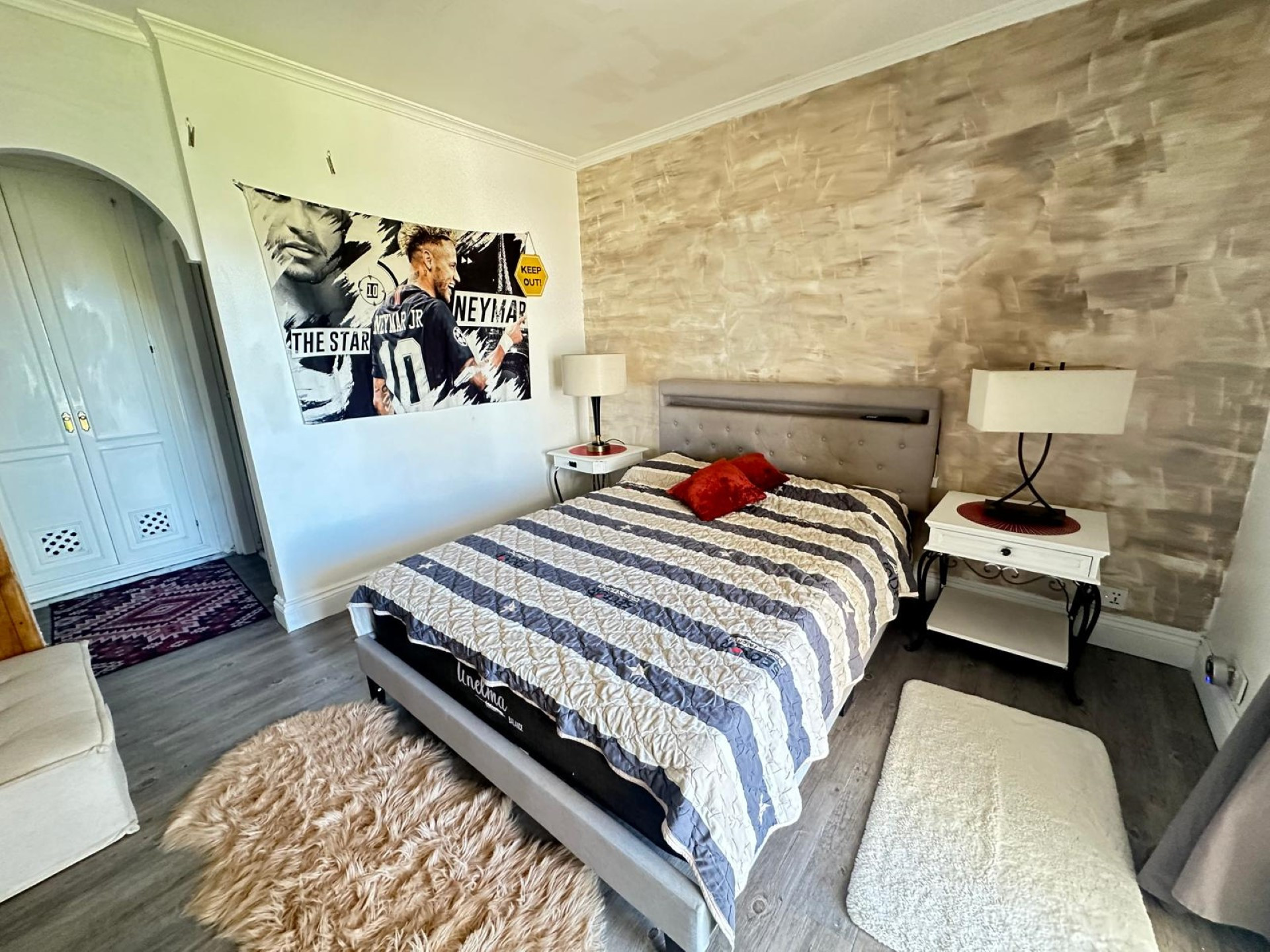 Unique 3 bedroom townhouse in a small community on the New Golden Mile