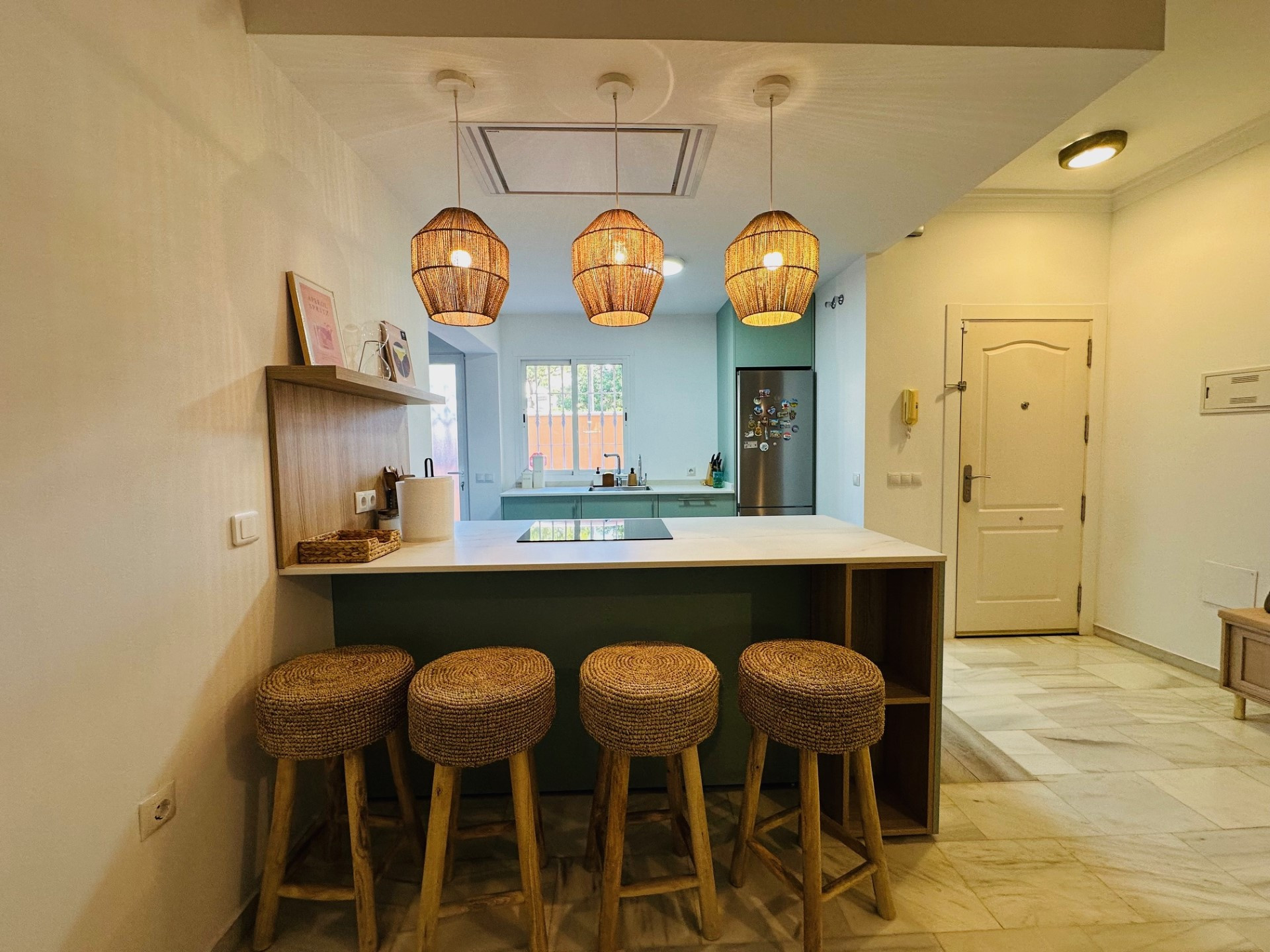 Renovated ground floor apartment by the beach, in Carib Playa, East Marbella