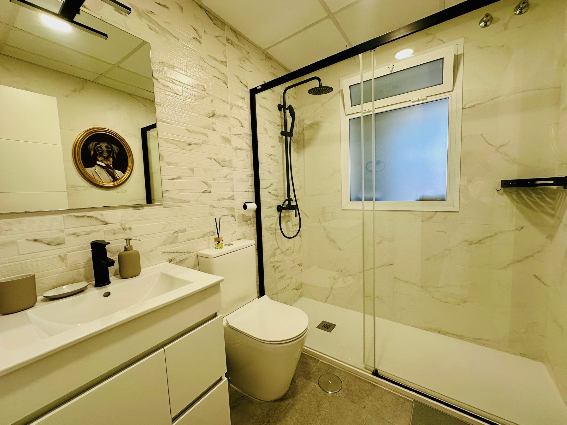 Renovated ground floor apartment by the beach, in Carib Playa, East Marbella