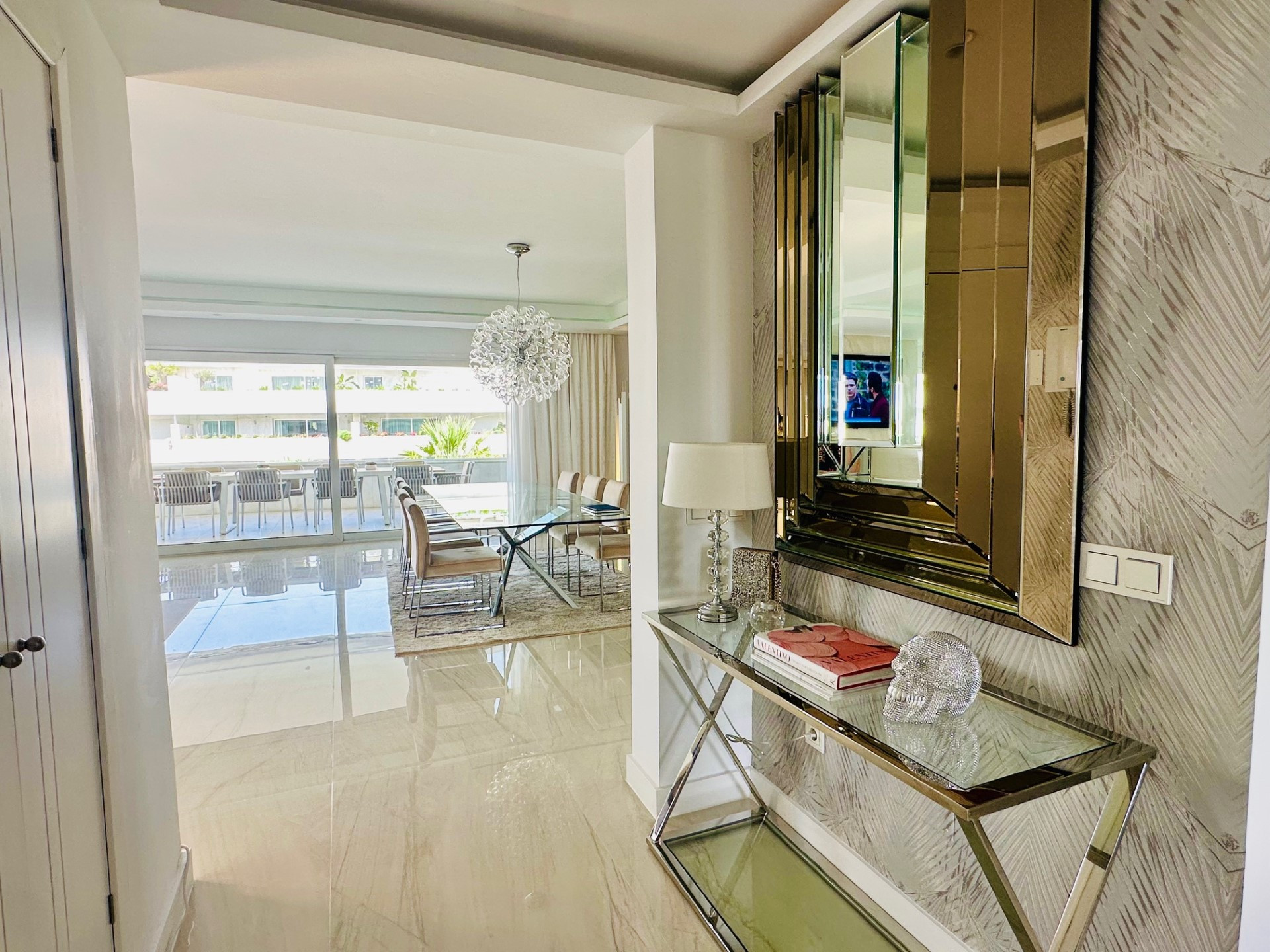 Exceptional 6 bedroom luxury apartment with sea views in El Embrujo Banús, Puerto Banus