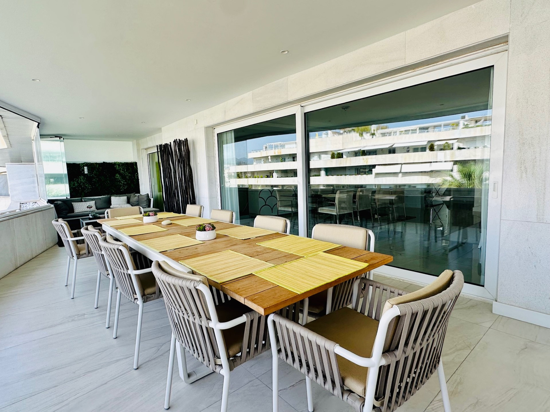 Exceptional 6 bedroom luxury apartment with sea views in El Embrujo Banús, Puerto Banus