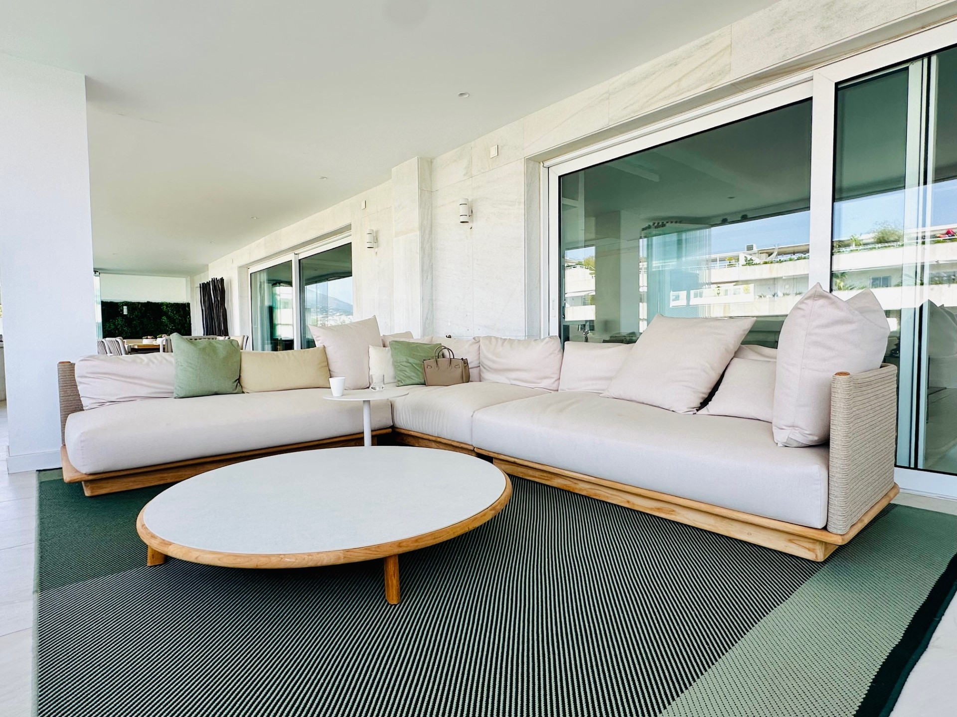 Exceptional 6 bedroom luxury apartment with sea views in El Embrujo Banús, Puerto Banus
