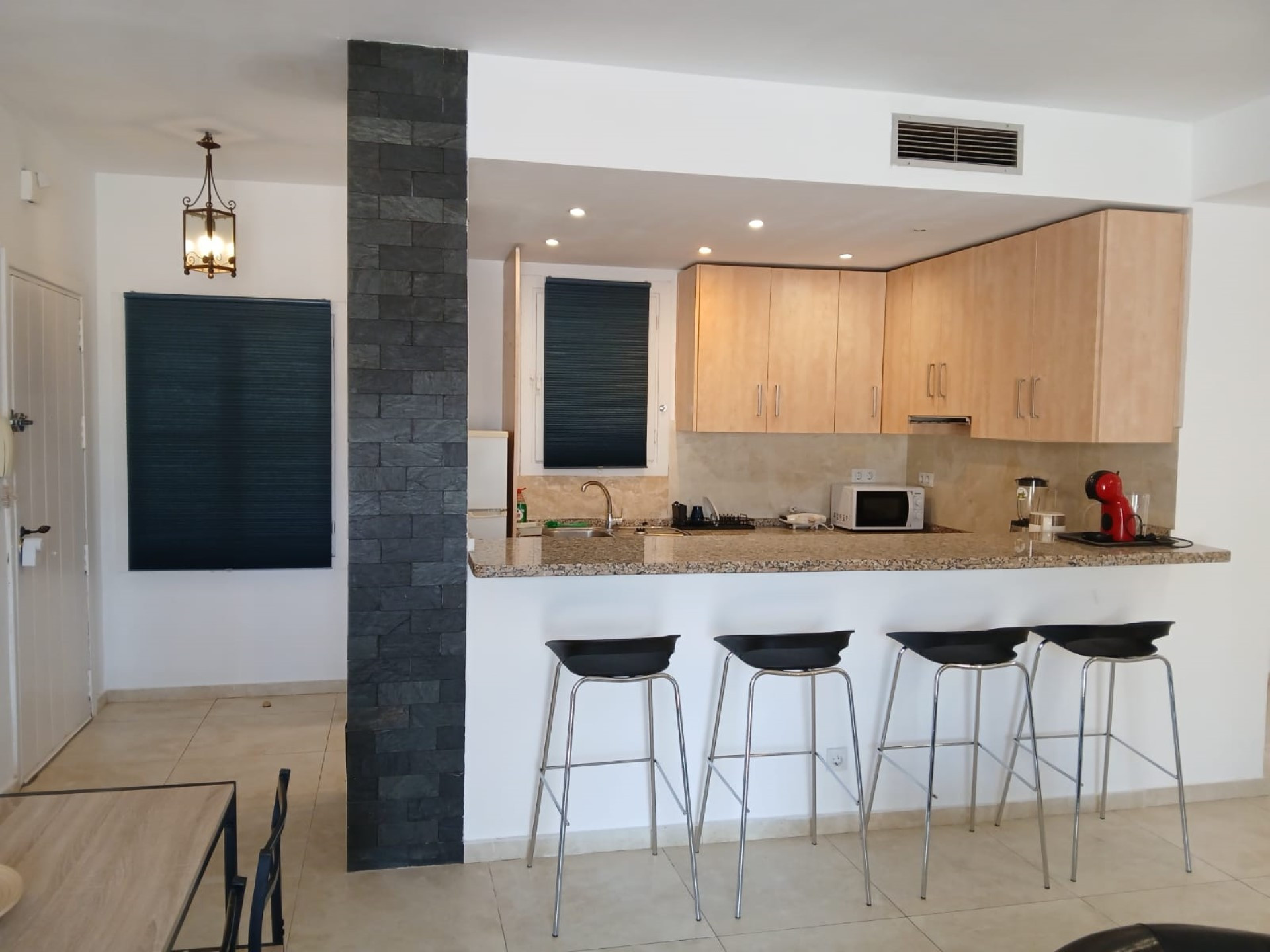 Apartamento contemporáneo de 2 dormitorios en Puerto Banús Marina