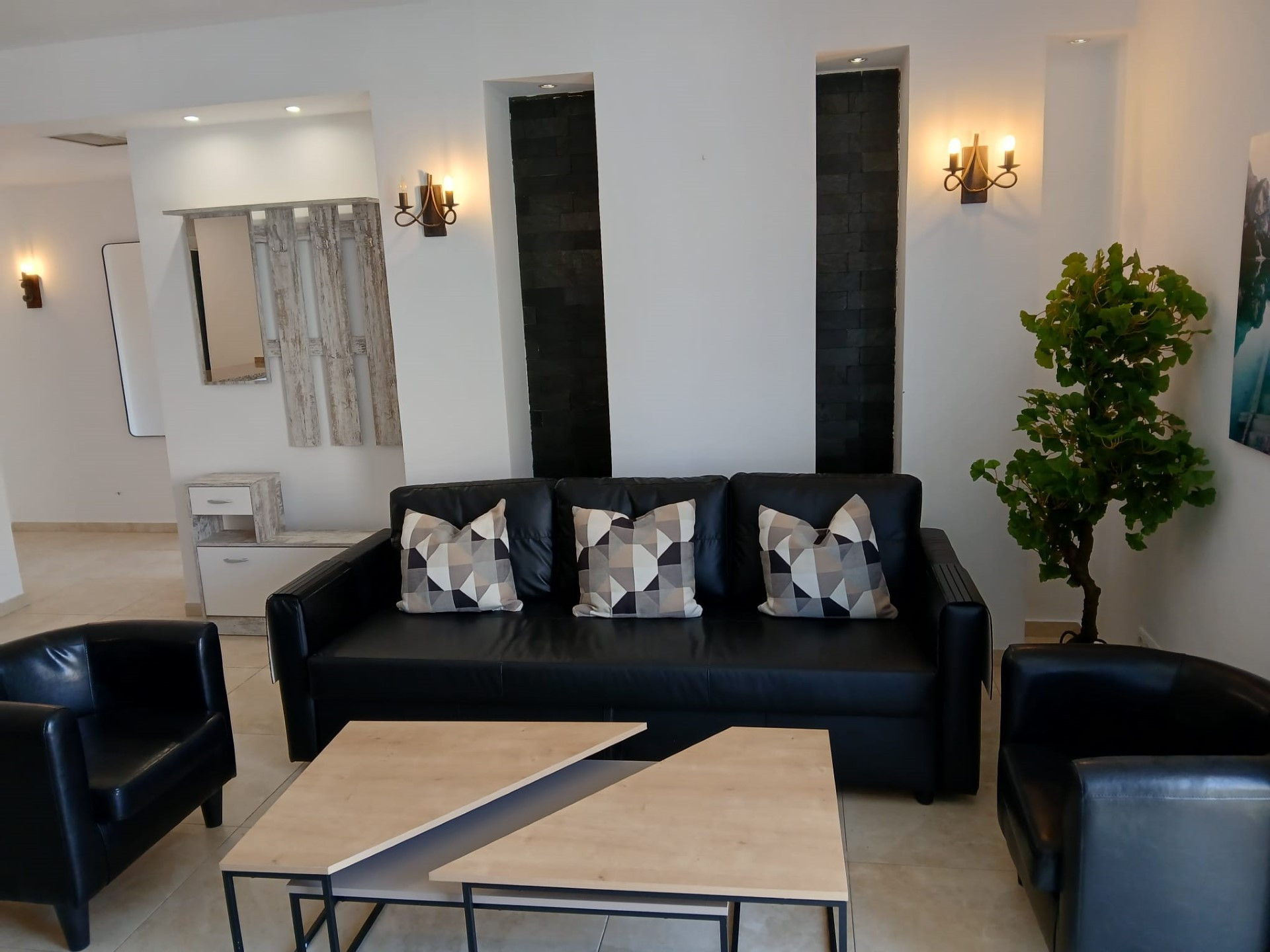 Apartamento contemporáneo de 2 dormitorios en Puerto Banús Marina