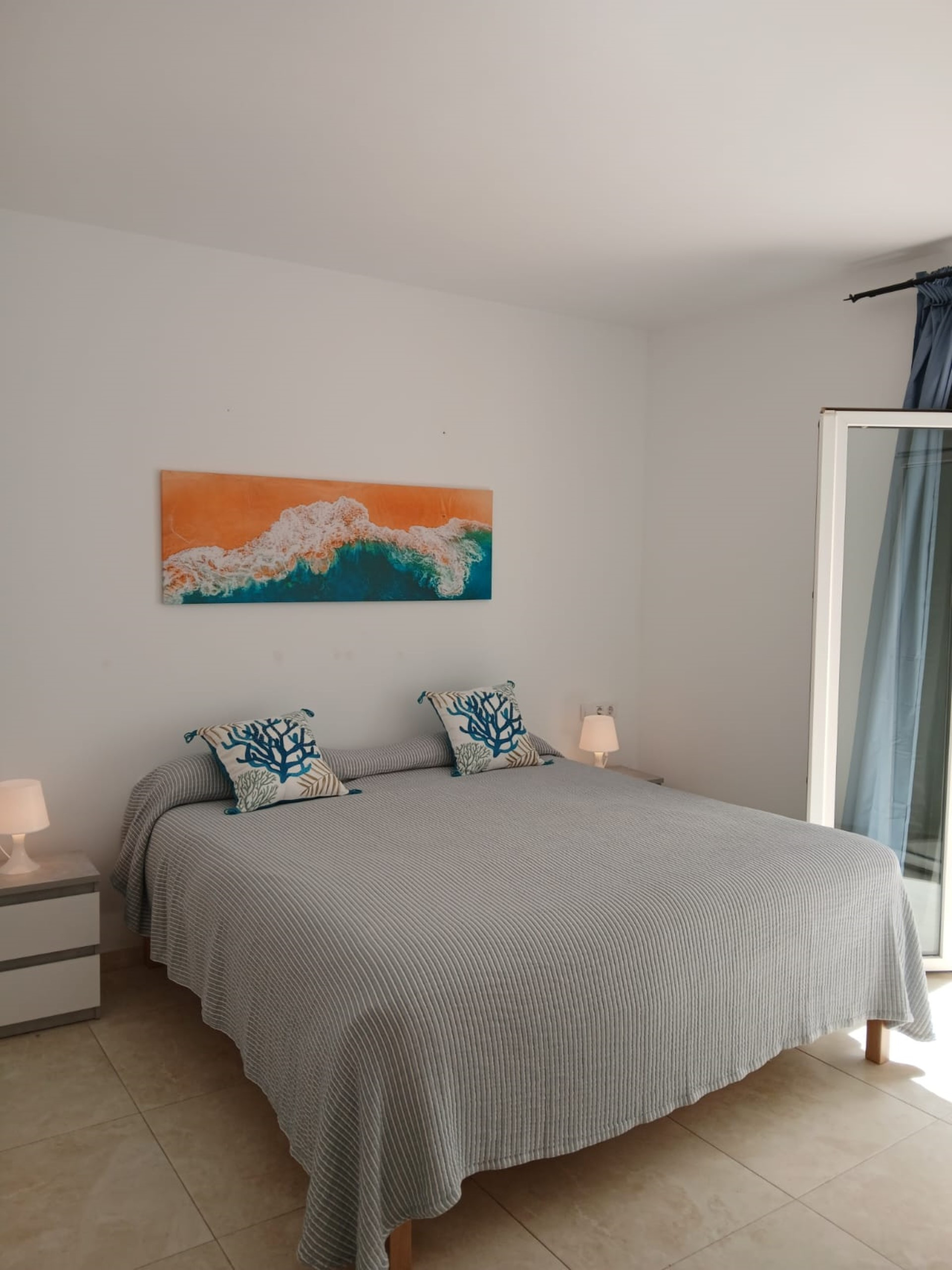 Apartamento contemporáneo de 2 dormitorios en Puerto Banús Marina