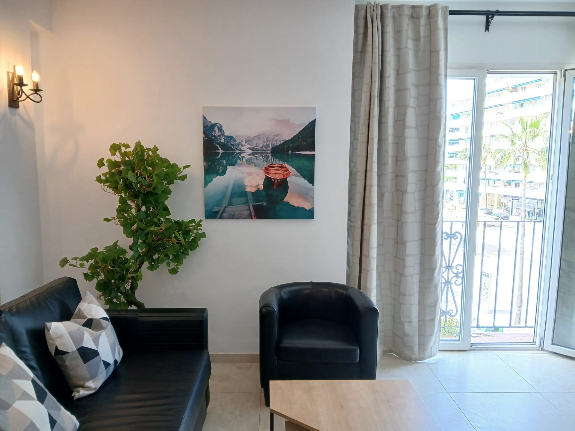 Apartamento contemporáneo de 2 dormitorios en Puerto Banús Marina