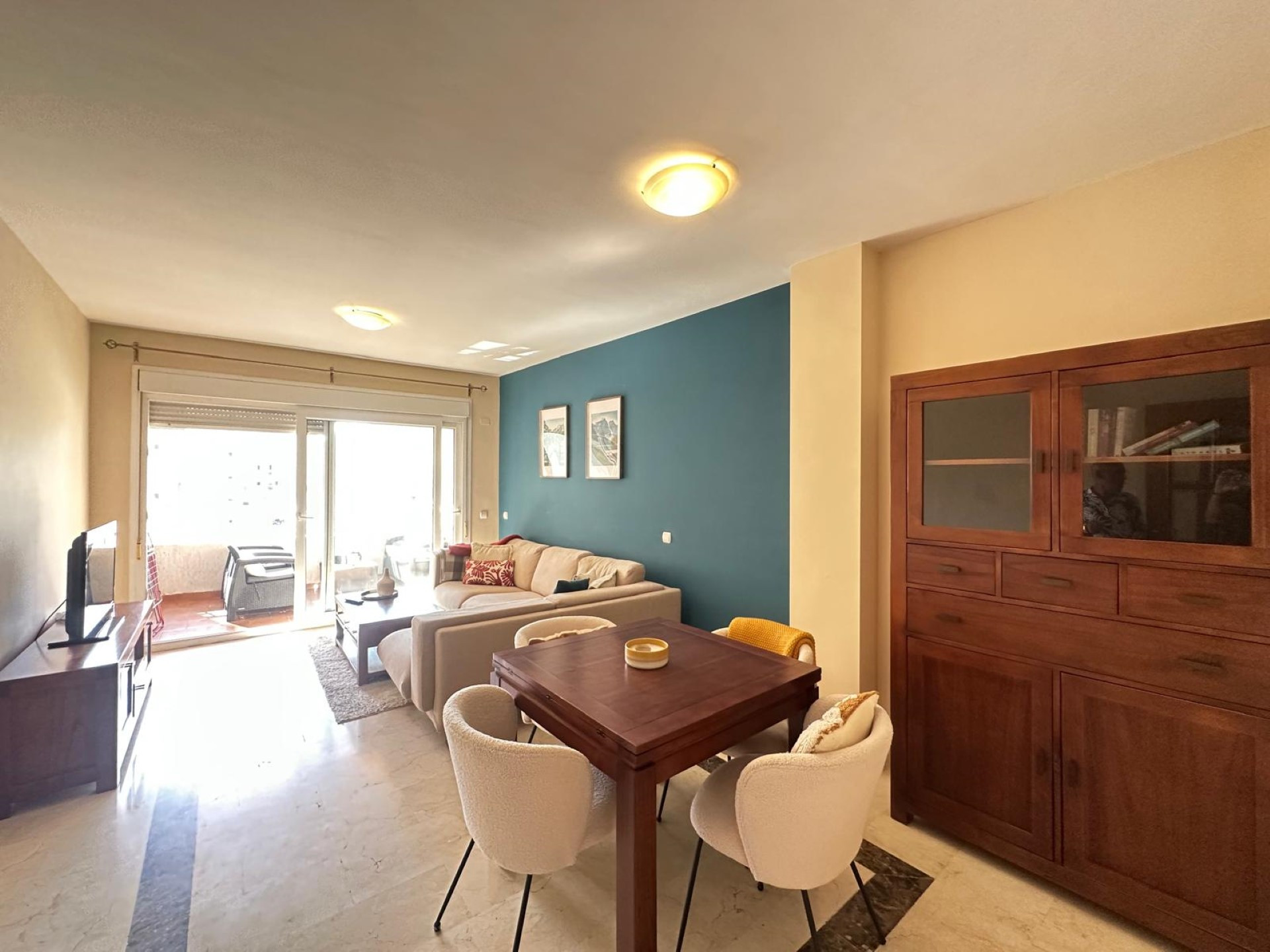 Contemporary 2 bedroom apartment 2nd line beach in Marbella town