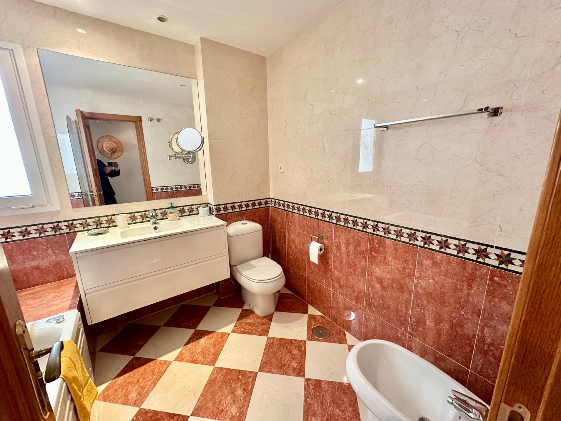 Elegant 2 bedroom Apartment in Aloha Mirasierra, Nueva Andalucia