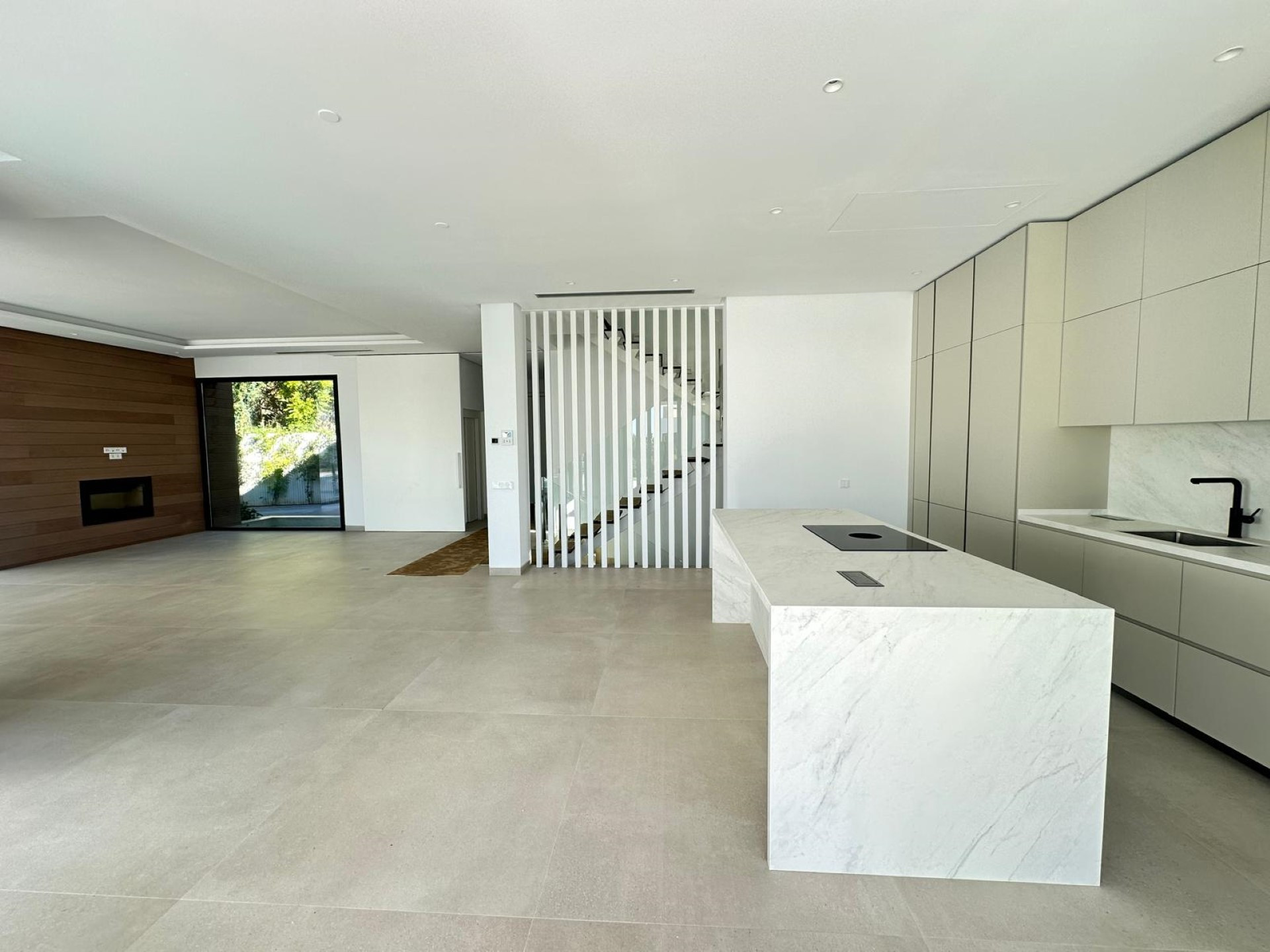 Contemporary 4 bedroom mediterranean villa in La Fuente, Marbella town