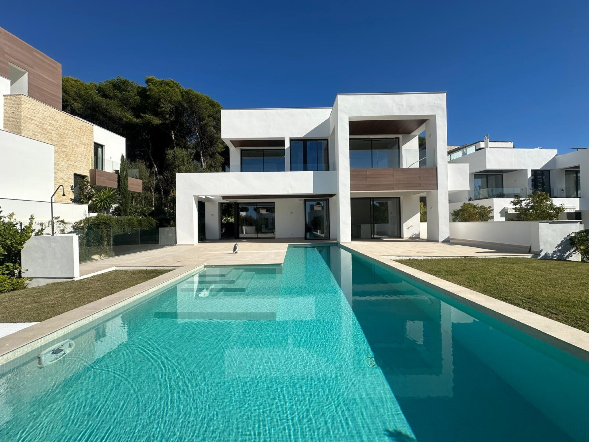 Contemporary 4 bedroom mediterranean villa in La Fuente, Marbella town