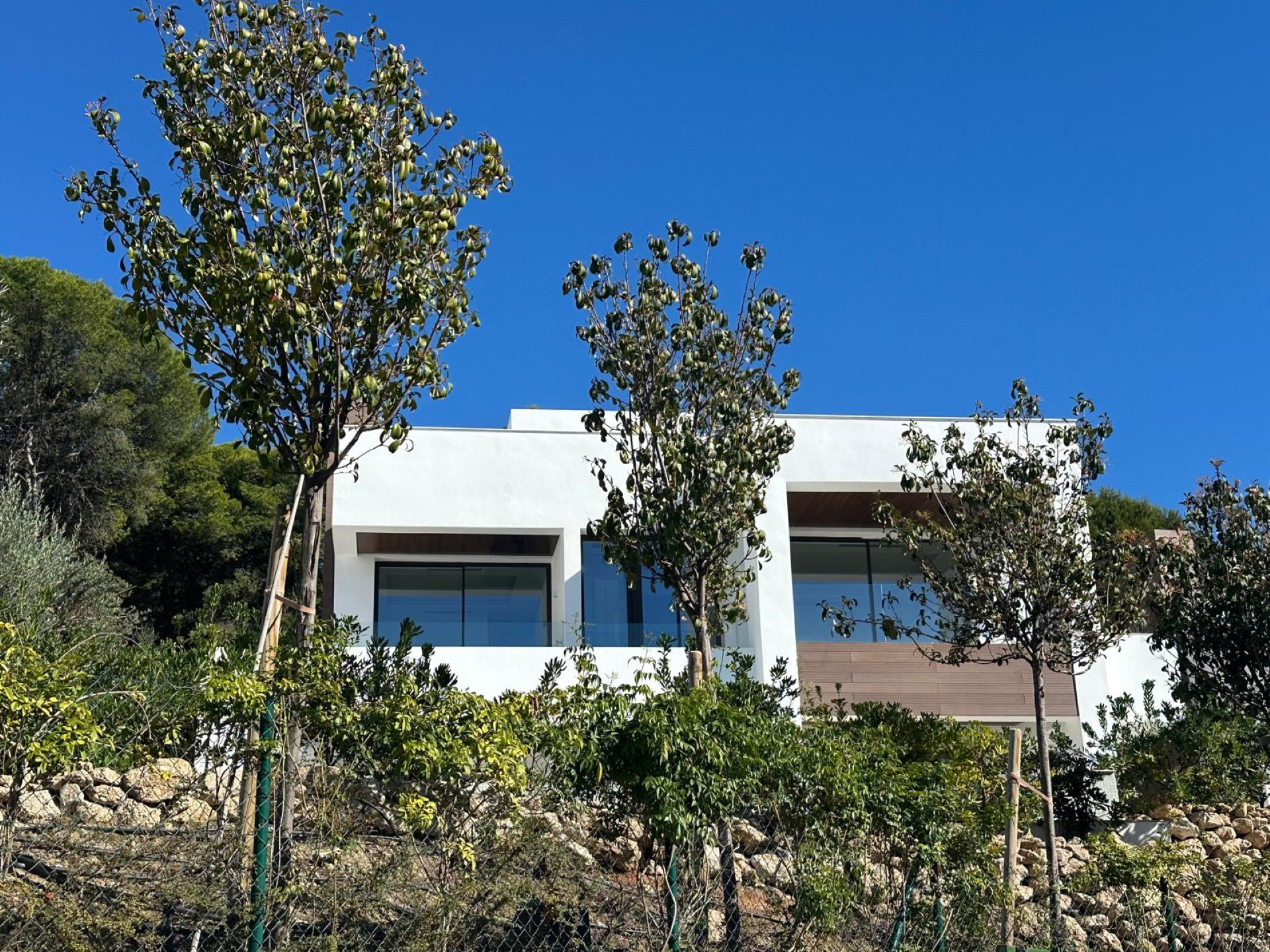 Contemporary 4 bedroom mediterranean villa in La Fuente, Marbella town