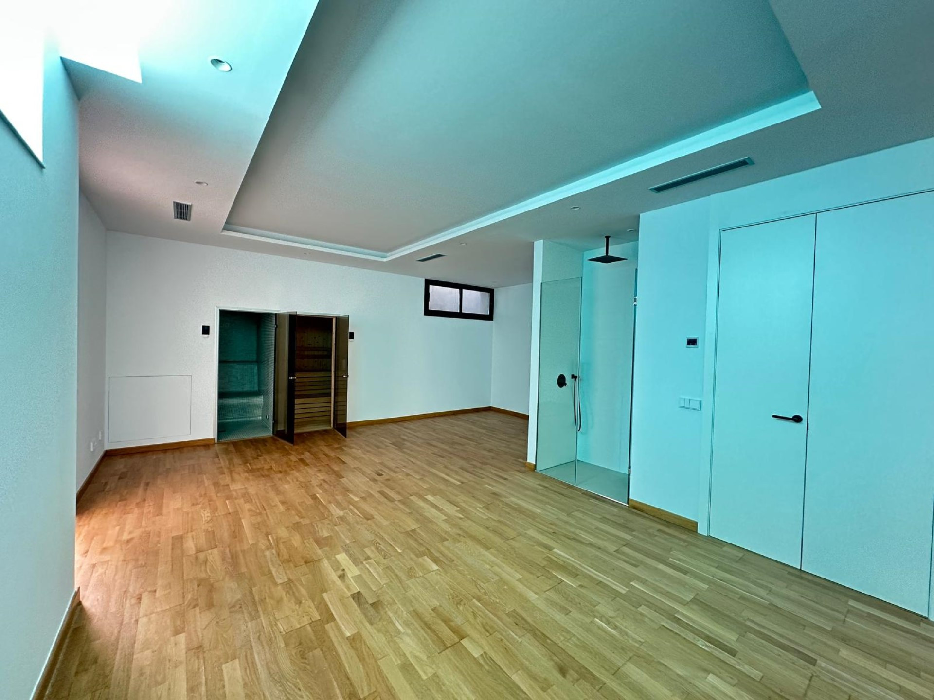 Contemporary 4 bedroom mediterranean villa in La Fuente, Marbella town