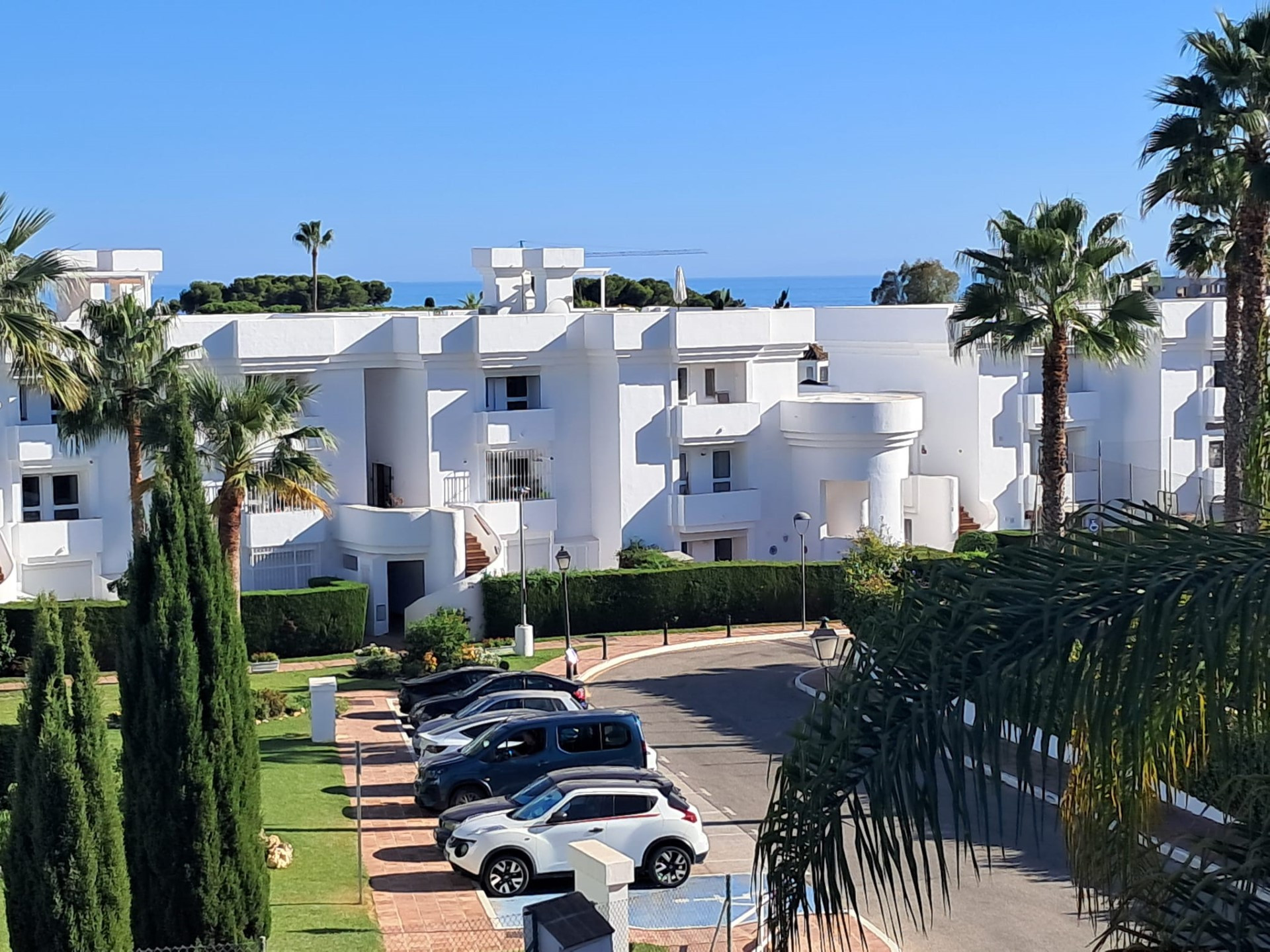 Villa a reformar con gran parcela en Paraiso Medio, Estepona