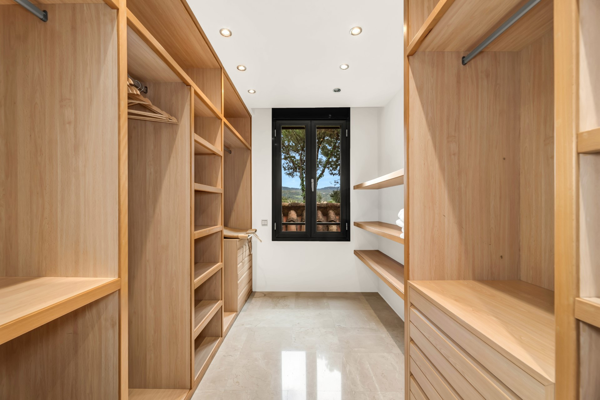 Exclusivo apartamento de lujo en Los Monteros, Marbella Este