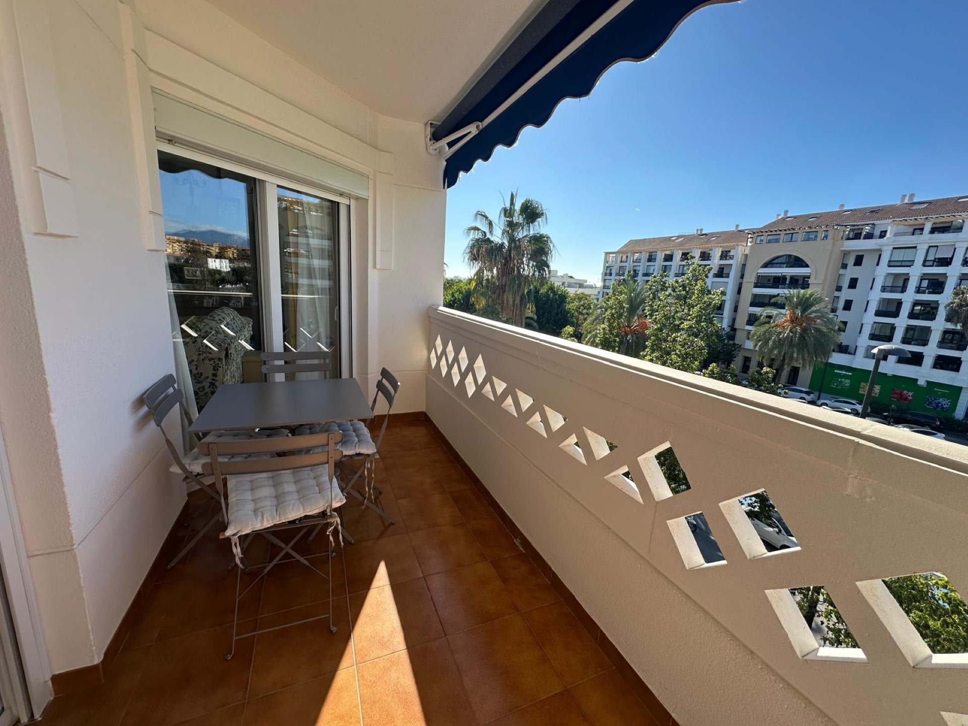 Excellent 3-Bedroom Duplex Penthouse in San Pedro de Alcántara