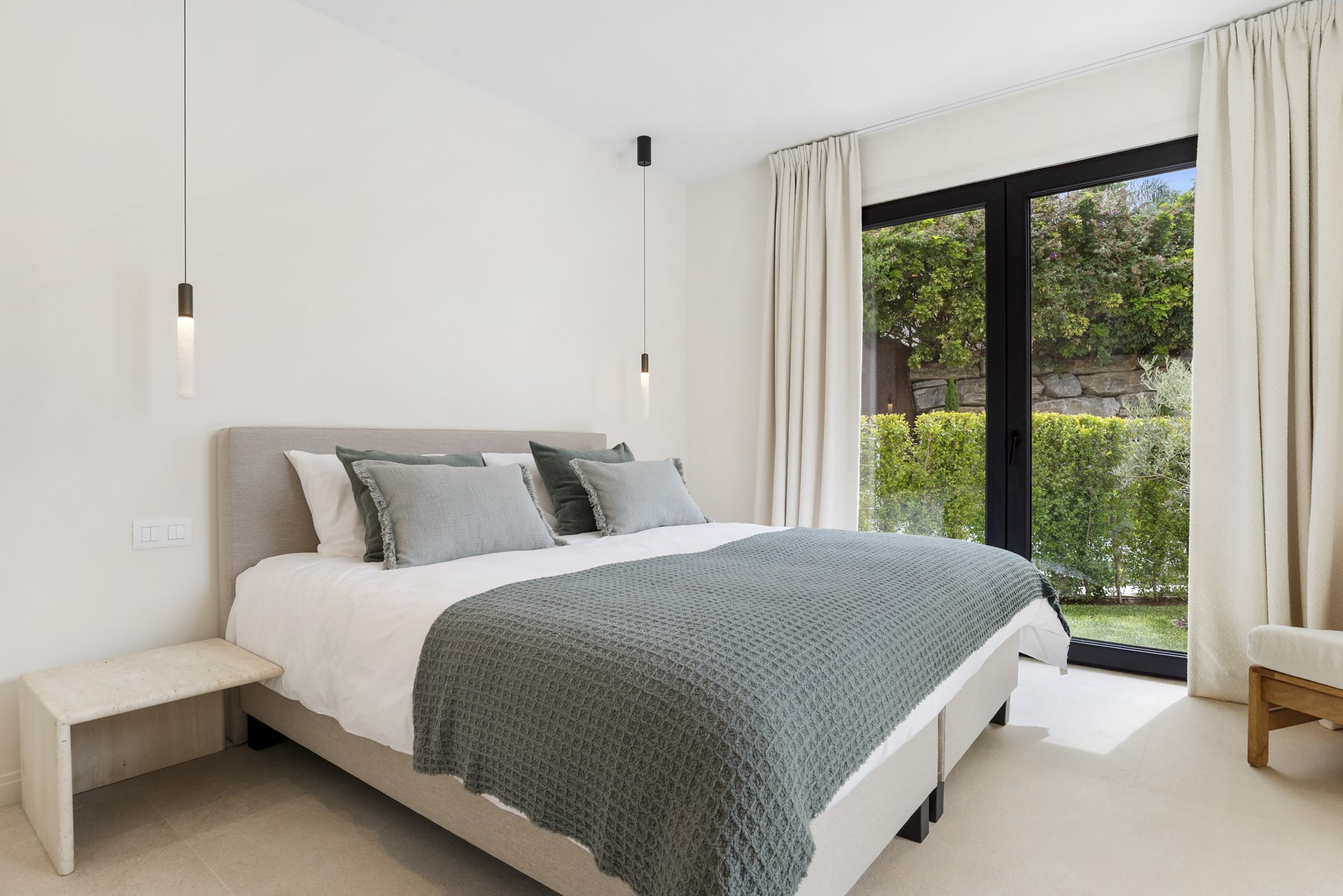 Villa contemporánea de 4 dormitorios en La Alquería, Benahavís