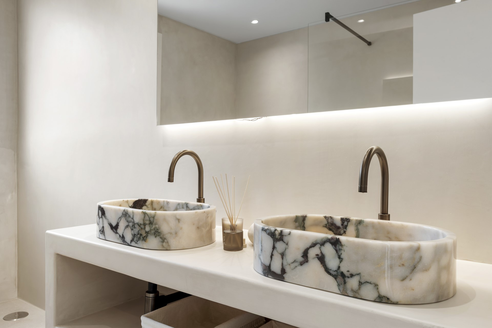 Villa contemporánea de 4 dormitorios en La Alquería, Benahavís