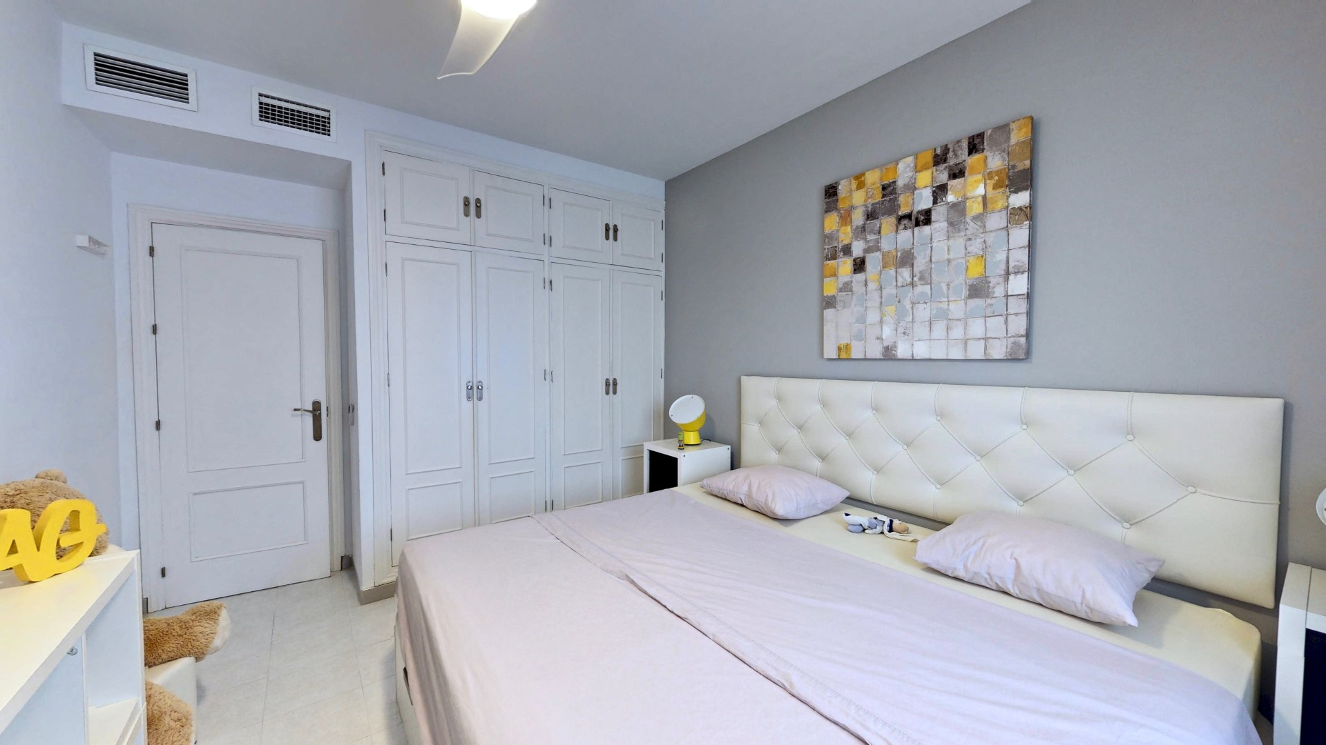 Clásica villa andaluza de 6 dormitorios en Los Naranjos Golf, Nueva Andalucía