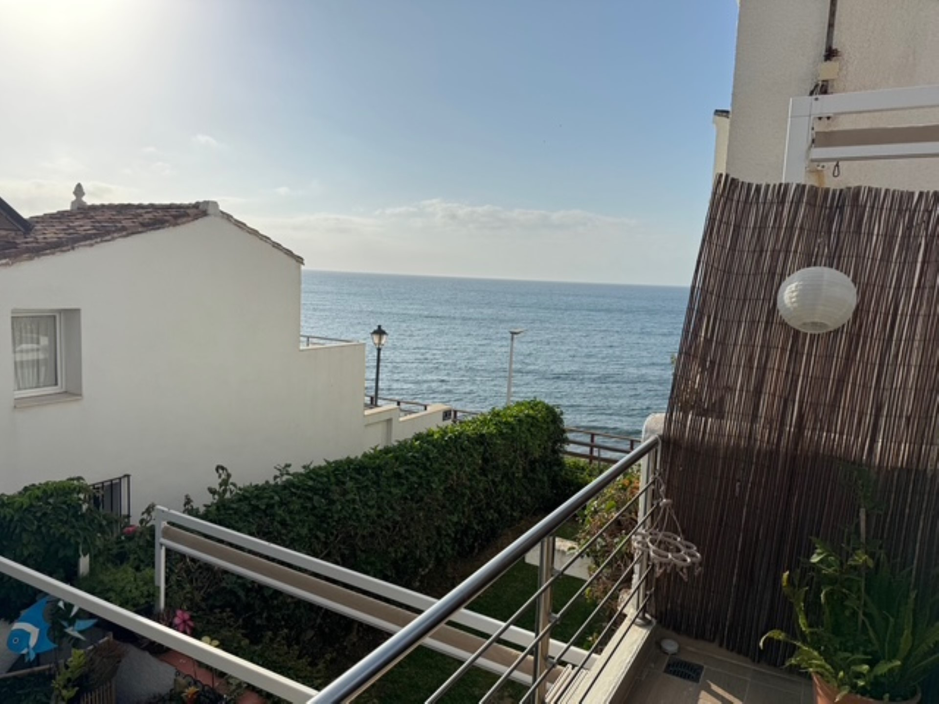 Townhouse in a beachfront complex in Estepona