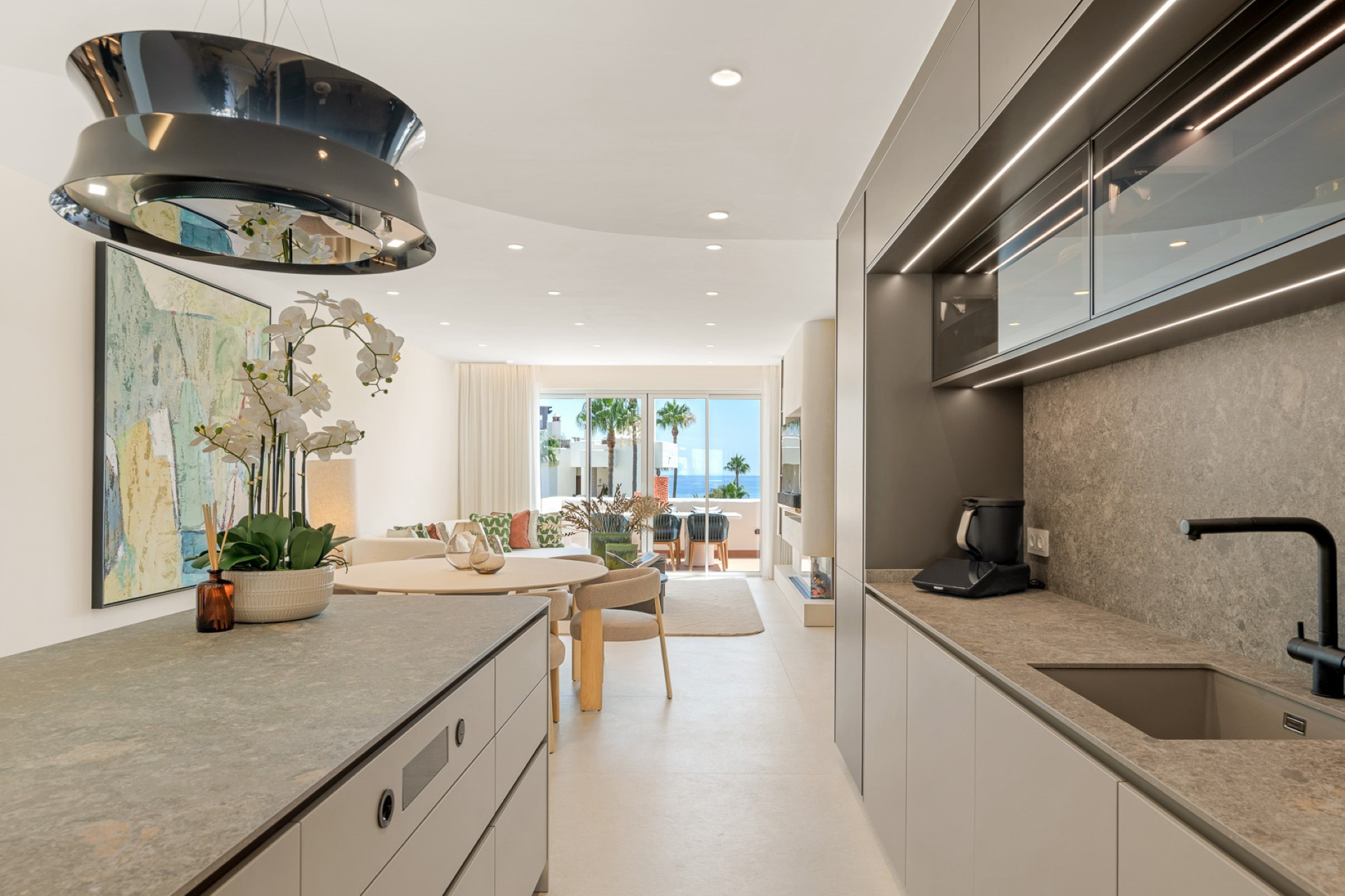 Luxurious renovated penthouse with panoramic sea views in Bahía del Velerín, Estepona