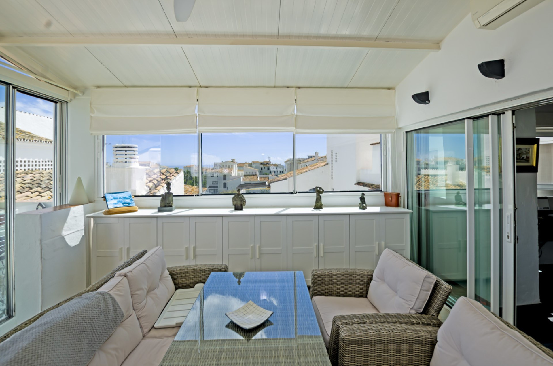 Luxurious 3 bedroom penthouse in Jardines del Puerto, Puerto Banús