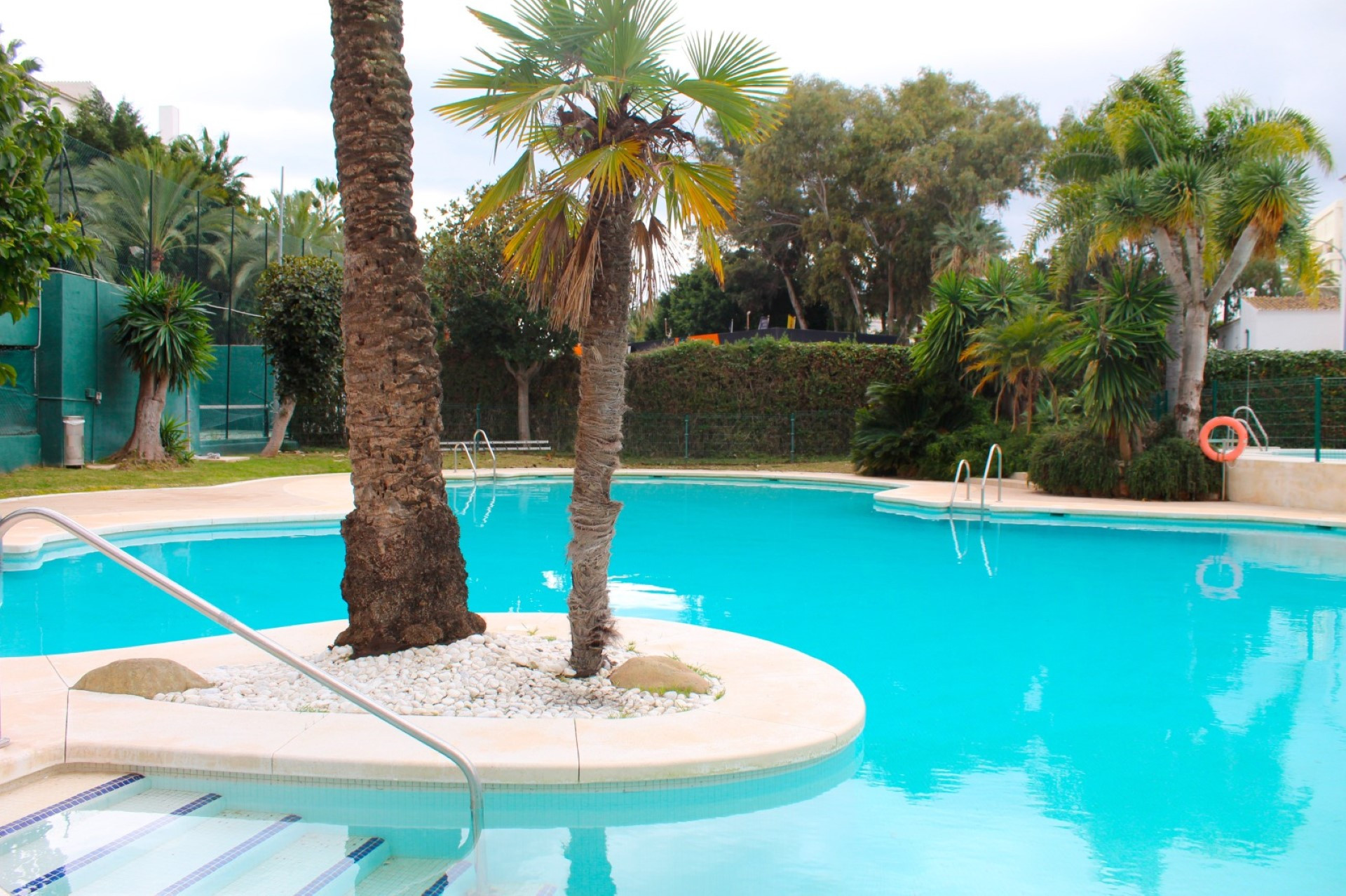 Luxurious 3 bedroom penthouse in Jardines del Puerto, Puerto Banús