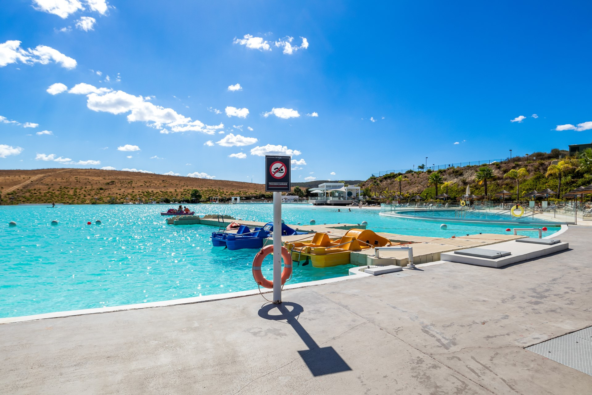 Modern Ground Floor Apartment in Alcazaba Lagoon, Casares