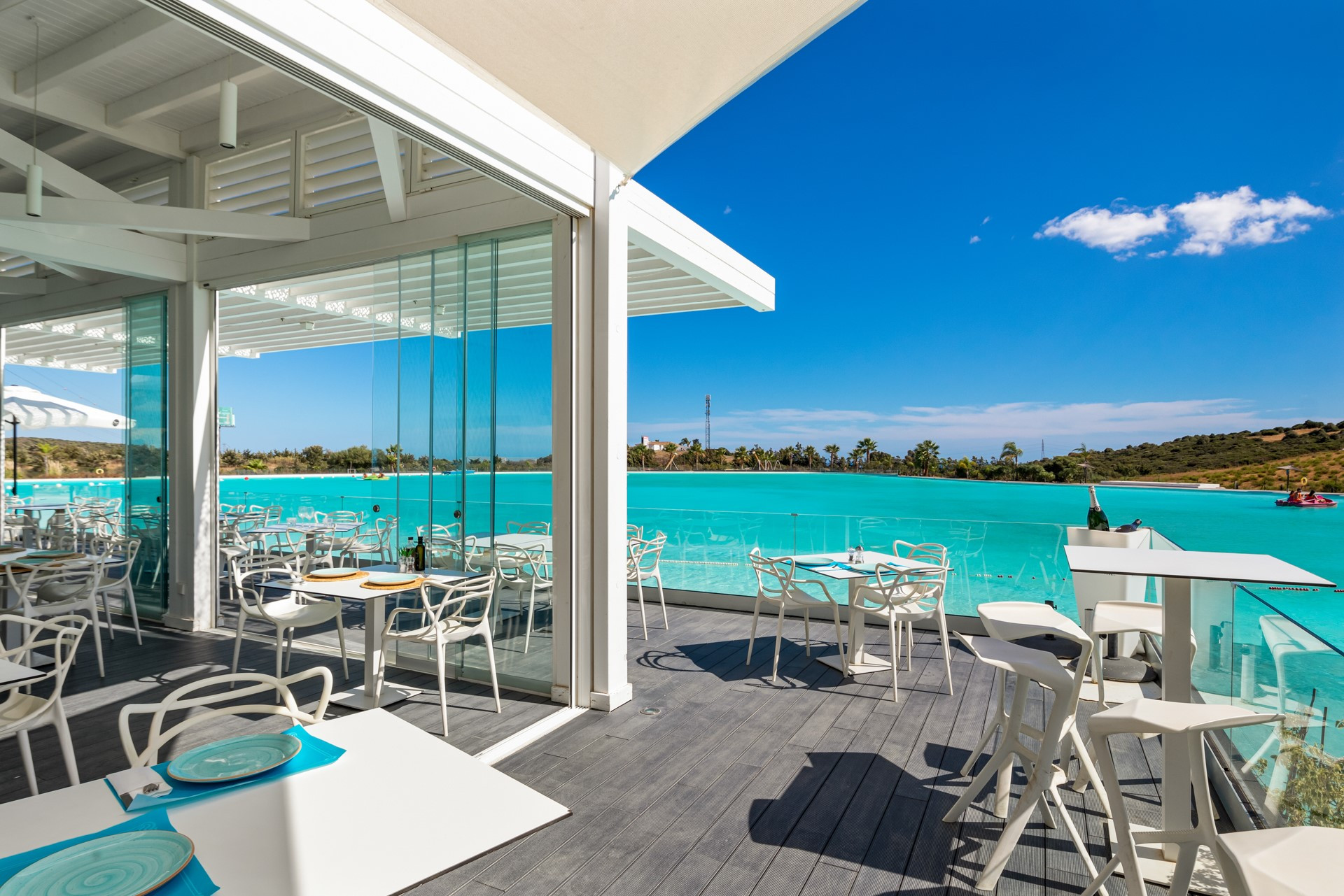 Modern Ground Floor Apartment in Alcazaba Lagoon, Casares