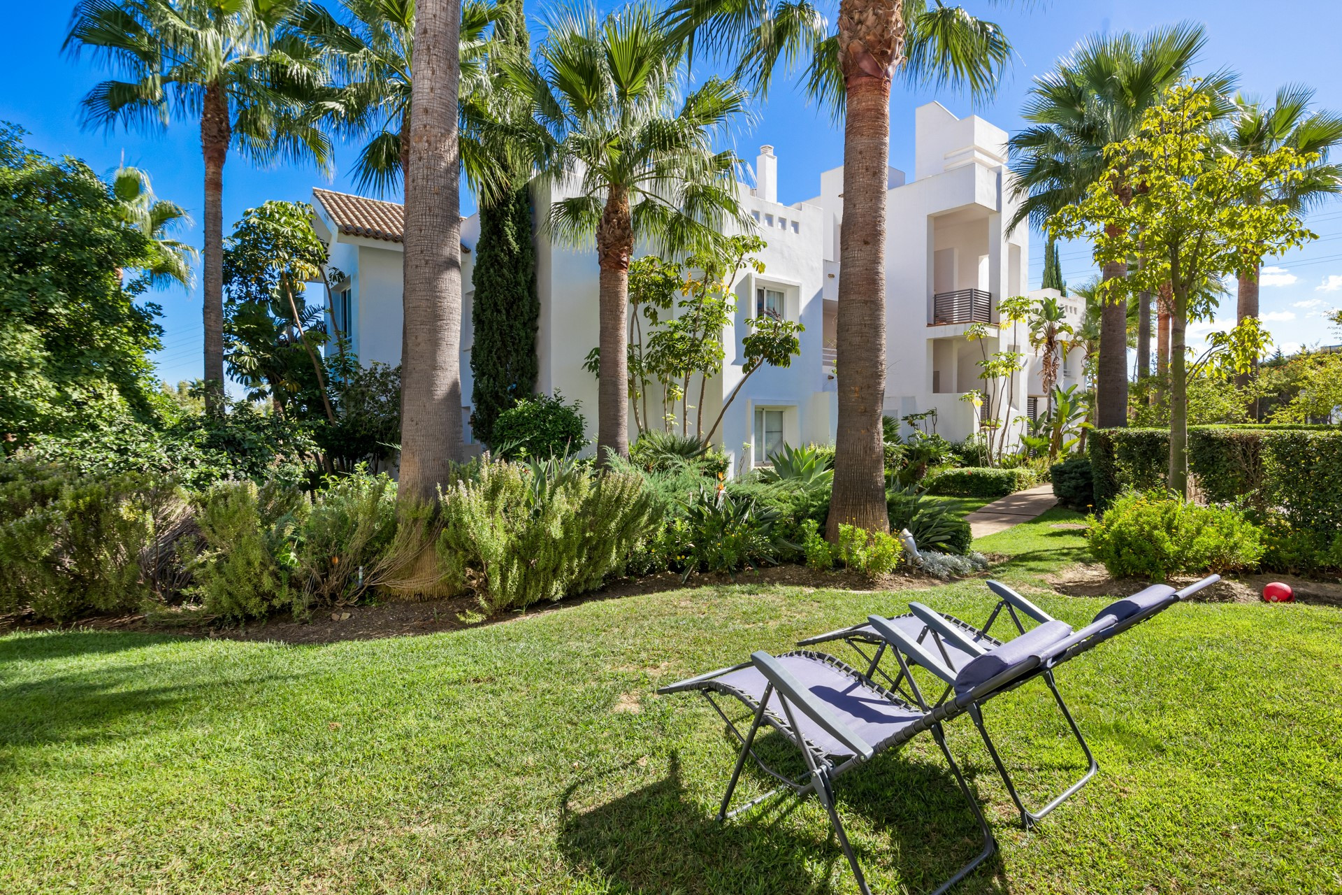 Modern Ground Floor Apartment in Alcazaba Lagoon, Casares