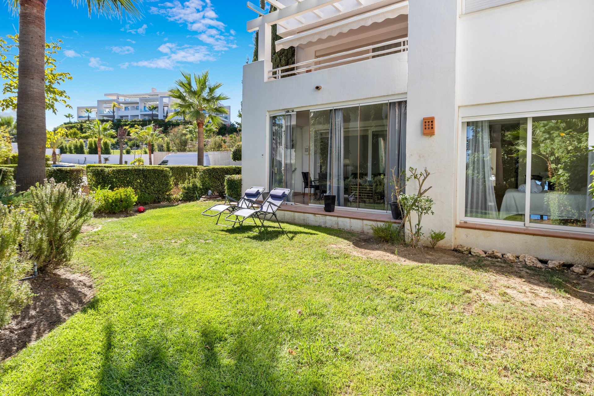 Modern Ground Floor Apartment in Alcazaba Lagoon, Casares