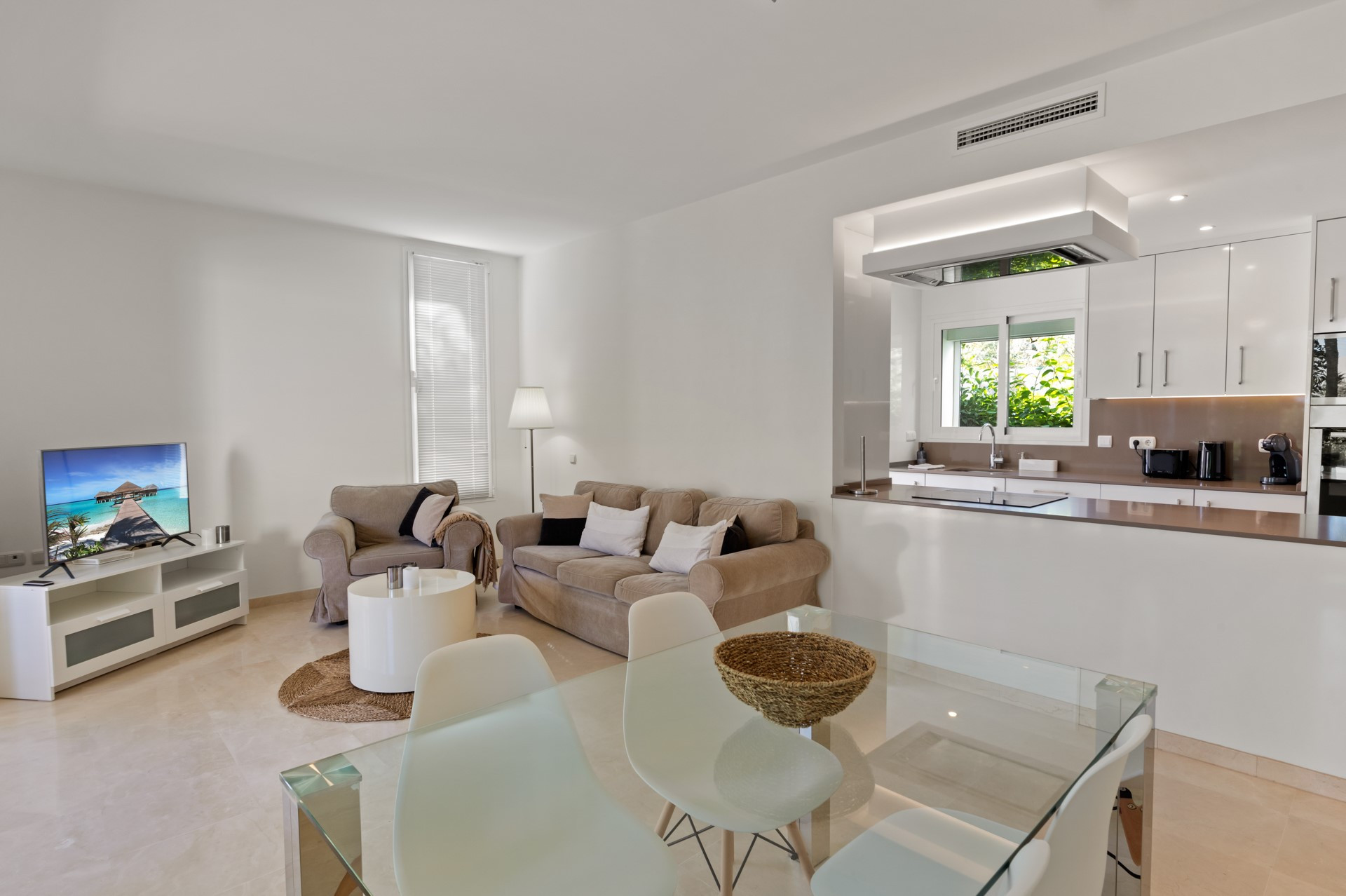 Modern Ground Floor Apartment in Alcazaba Lagoon, Casares
