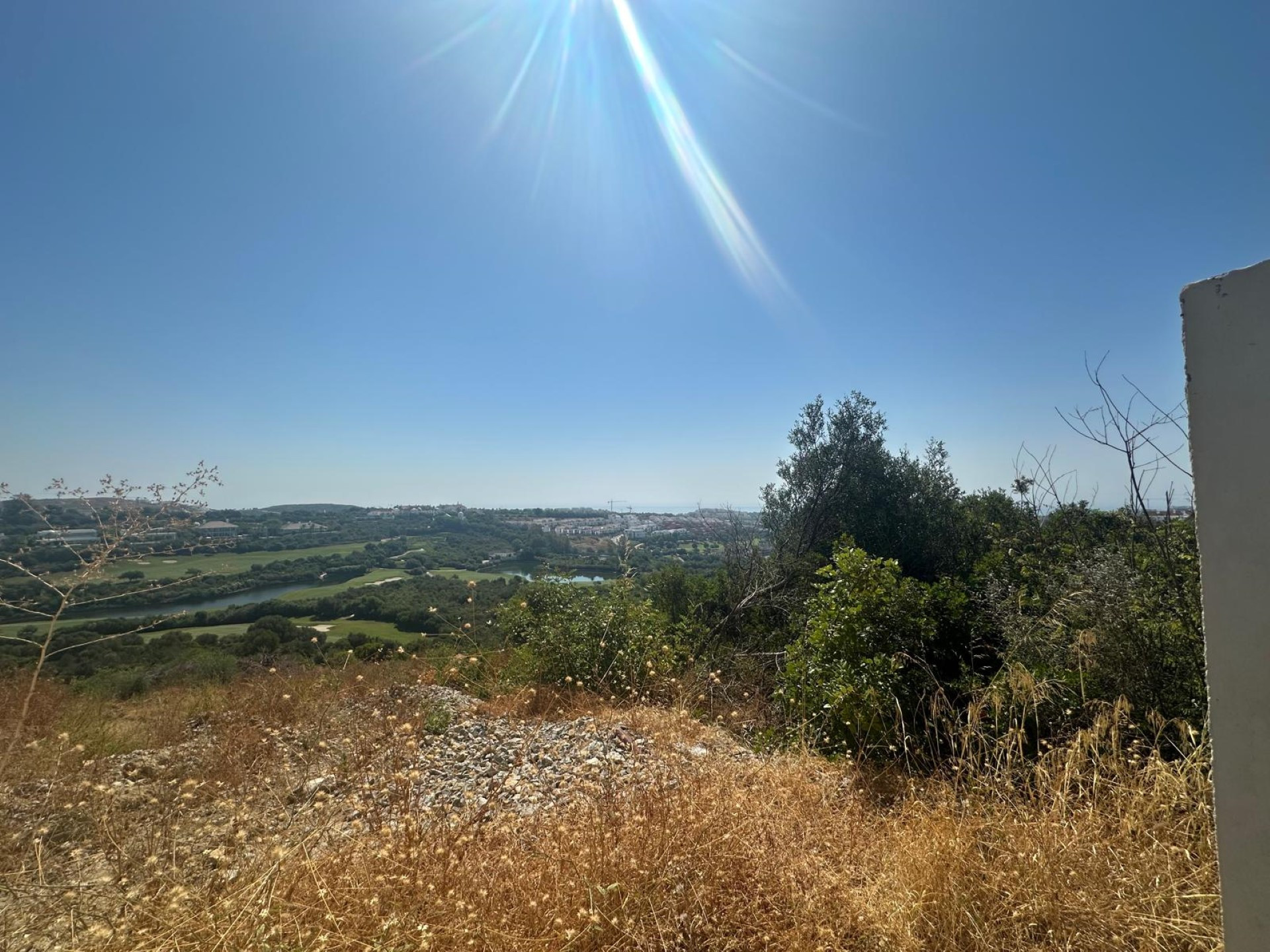 Prime south-facing plot with panoramic views in Finca Cortesin, Casares