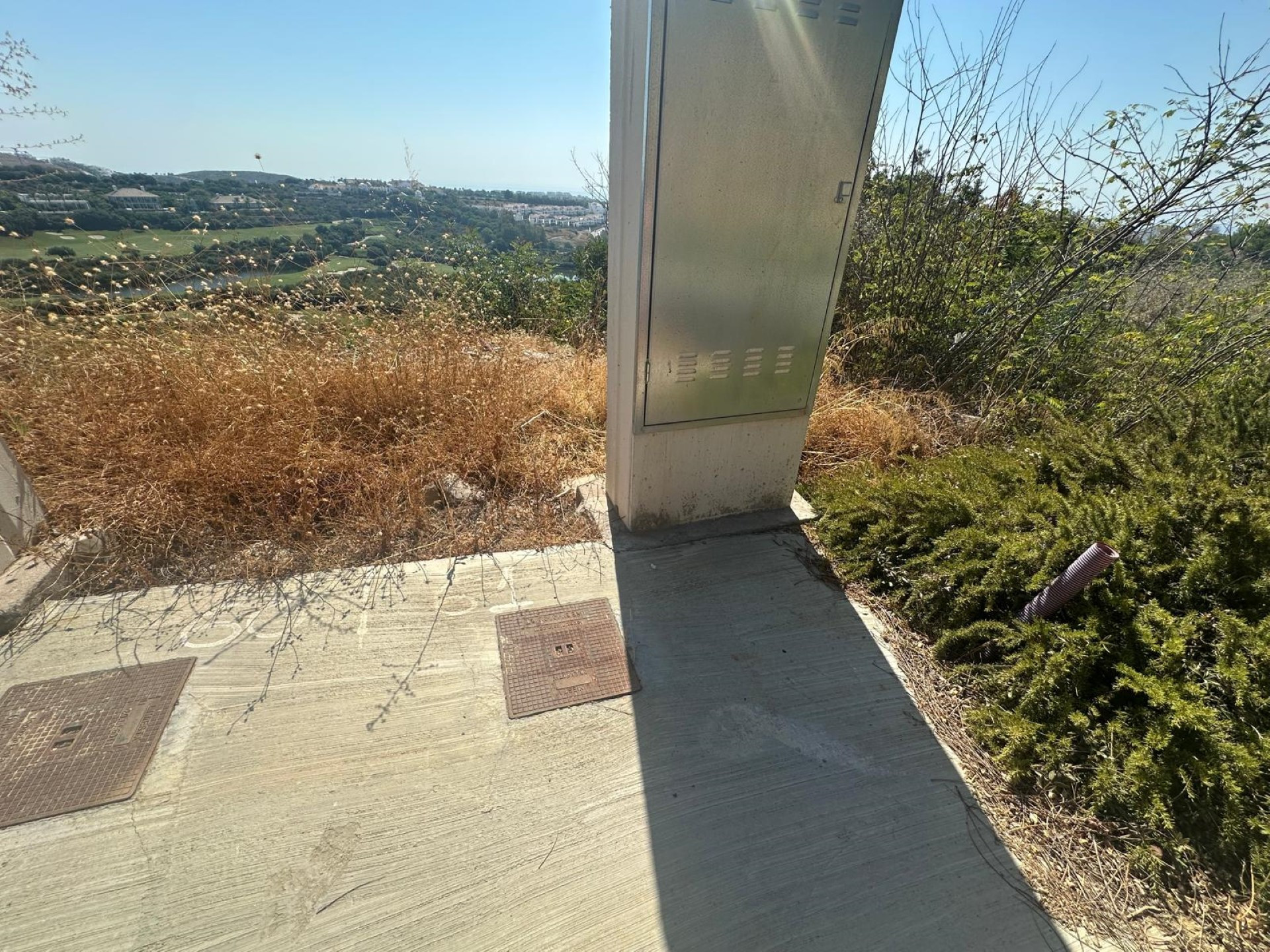 Prime south-facing plot with panoramic views in Finca Cortesin, Casares