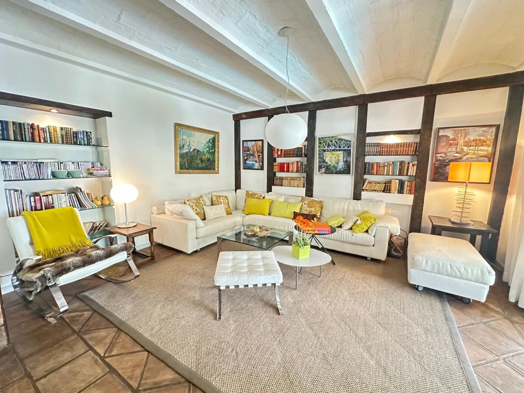 Elegant frontline golf villa in El Paraiso Medio, Estepona