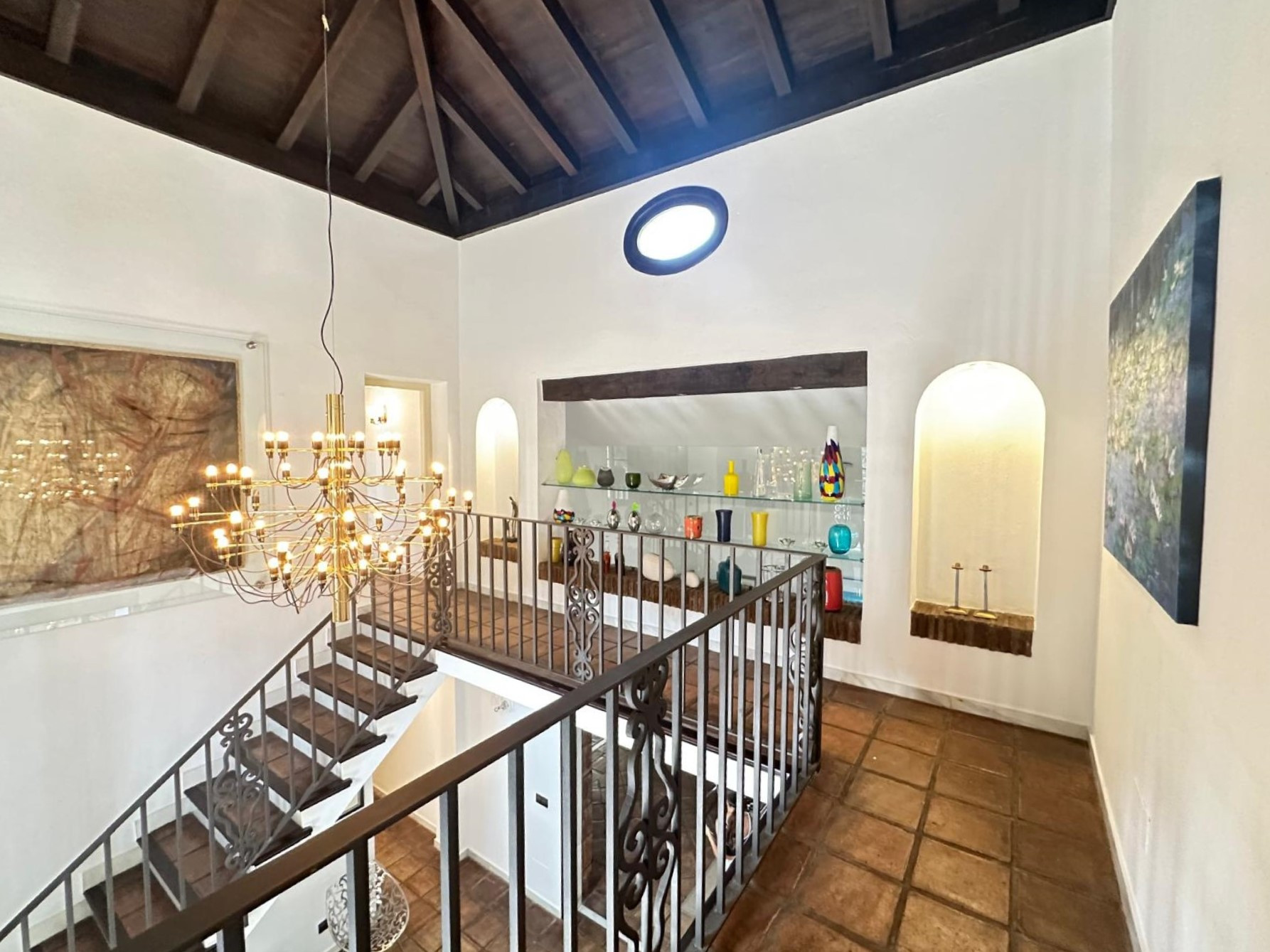 Elegant frontline golf villa in El Paraiso Medio, Estepona