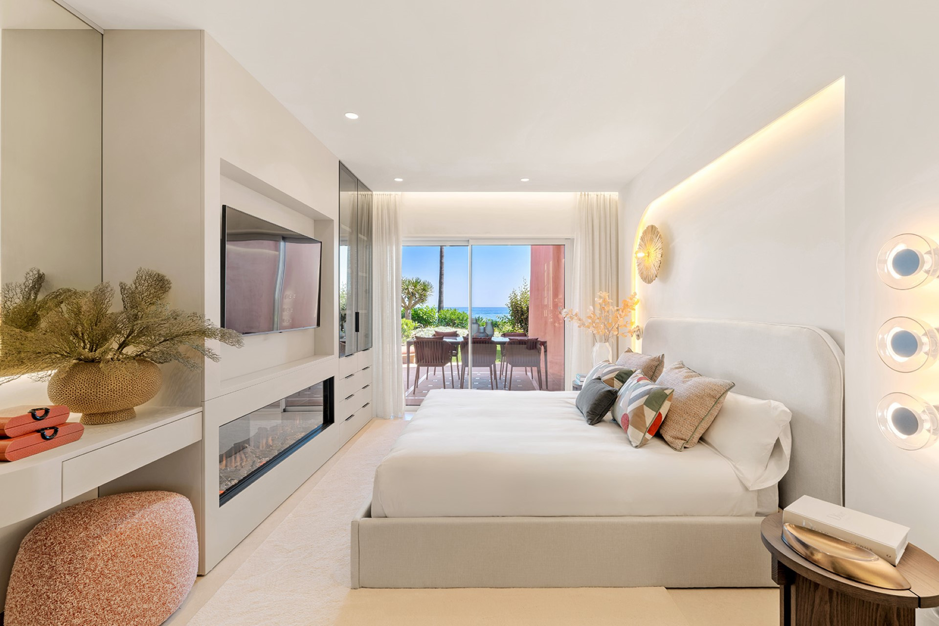 Apartamento de lujo en primera línea de playa en Menara Beach, Estepona