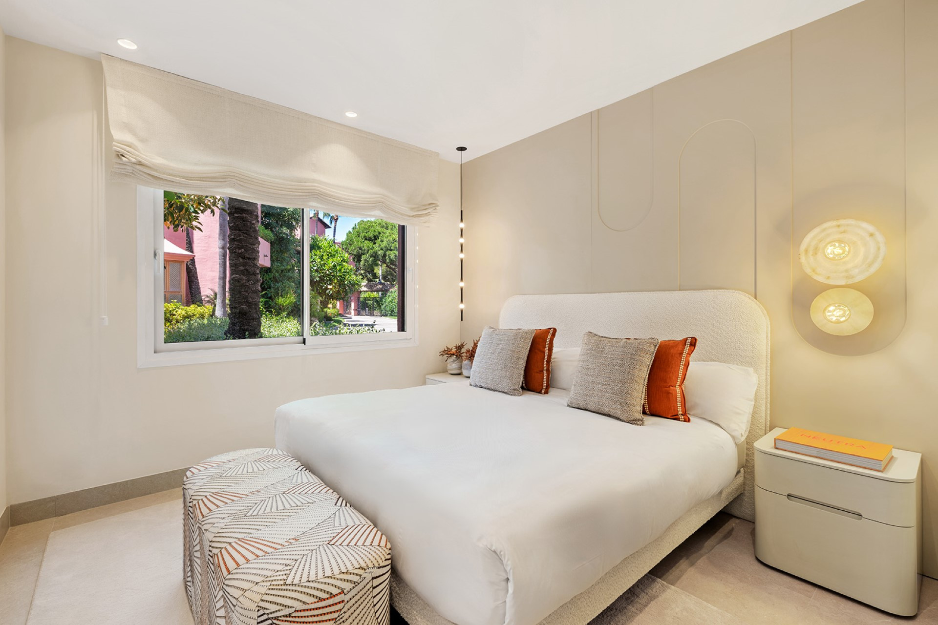 Apartamento de lujo en primera línea de playa en Menara Beach, Estepona