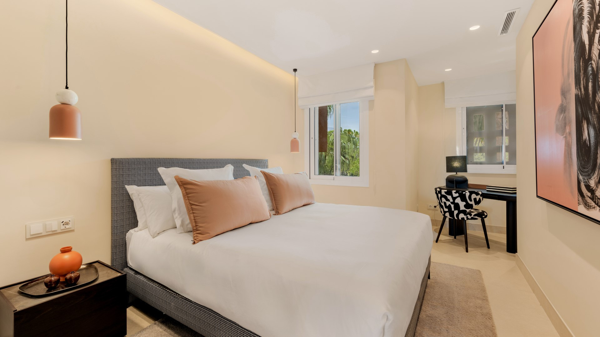 Apartamento reformado con vistas panorámicas en Los Granados del Mar, Estepona